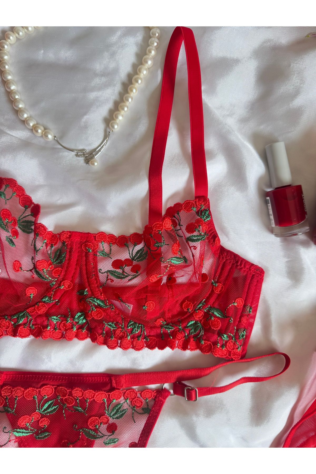 miel lingerie Kiraz Desenli Kırmızı Bralet Takımı - Tatlı ve Şehvetli Tasarım Sütyen Tanga