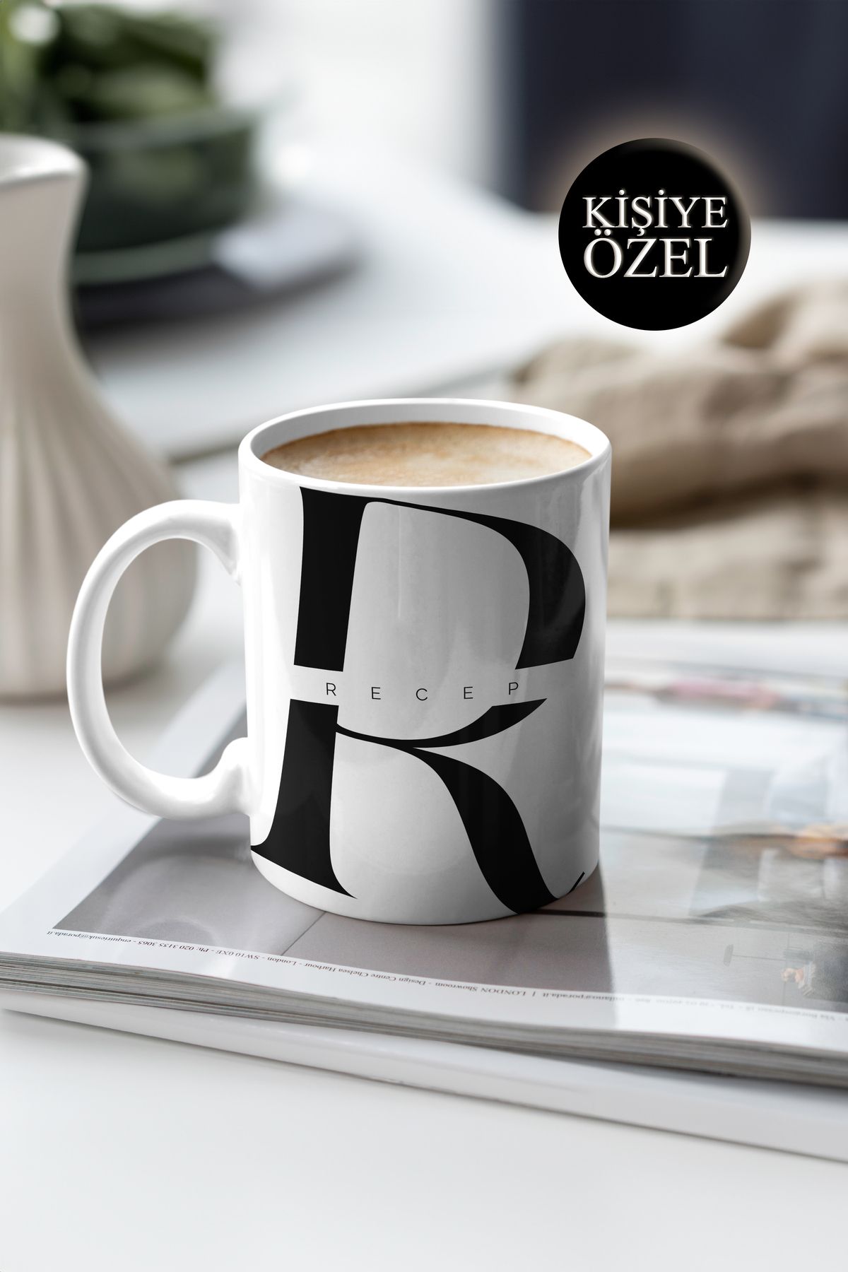 House Gorgeous Kişiye Özel R Harfi ve İsim Yazılı Siyah Renkli Tasarım Kupa Bardak 300 ml