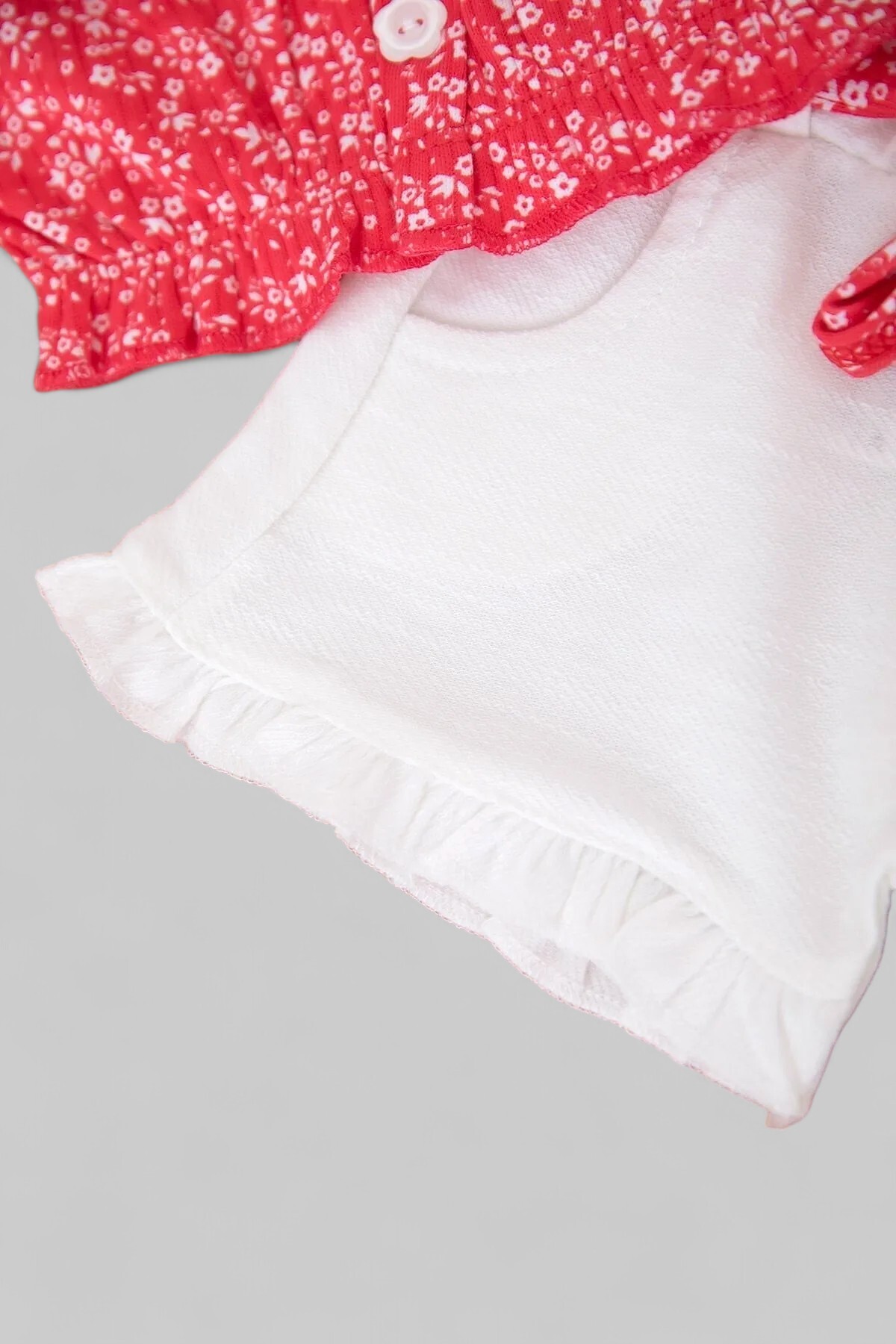 Ege Bebek Kız Bebek Yazlık Interlok Fitilli Kumaş Çiçek Baskılı Müslin Şortlu Alt Üst Bebek Takımı fotoğrafı 6 (önizleme)