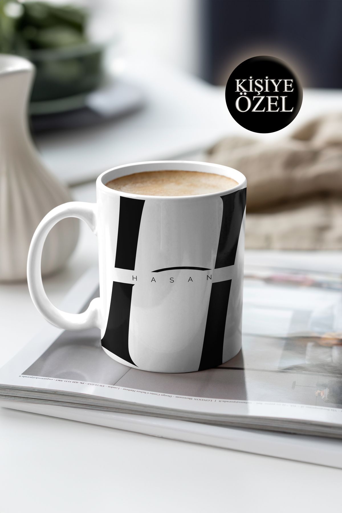 House Gorgeous Kişiye Özel H Harfi ve İsim Yazılı Siyah Renkli Tasarım Kupa Bardak 300 ml
