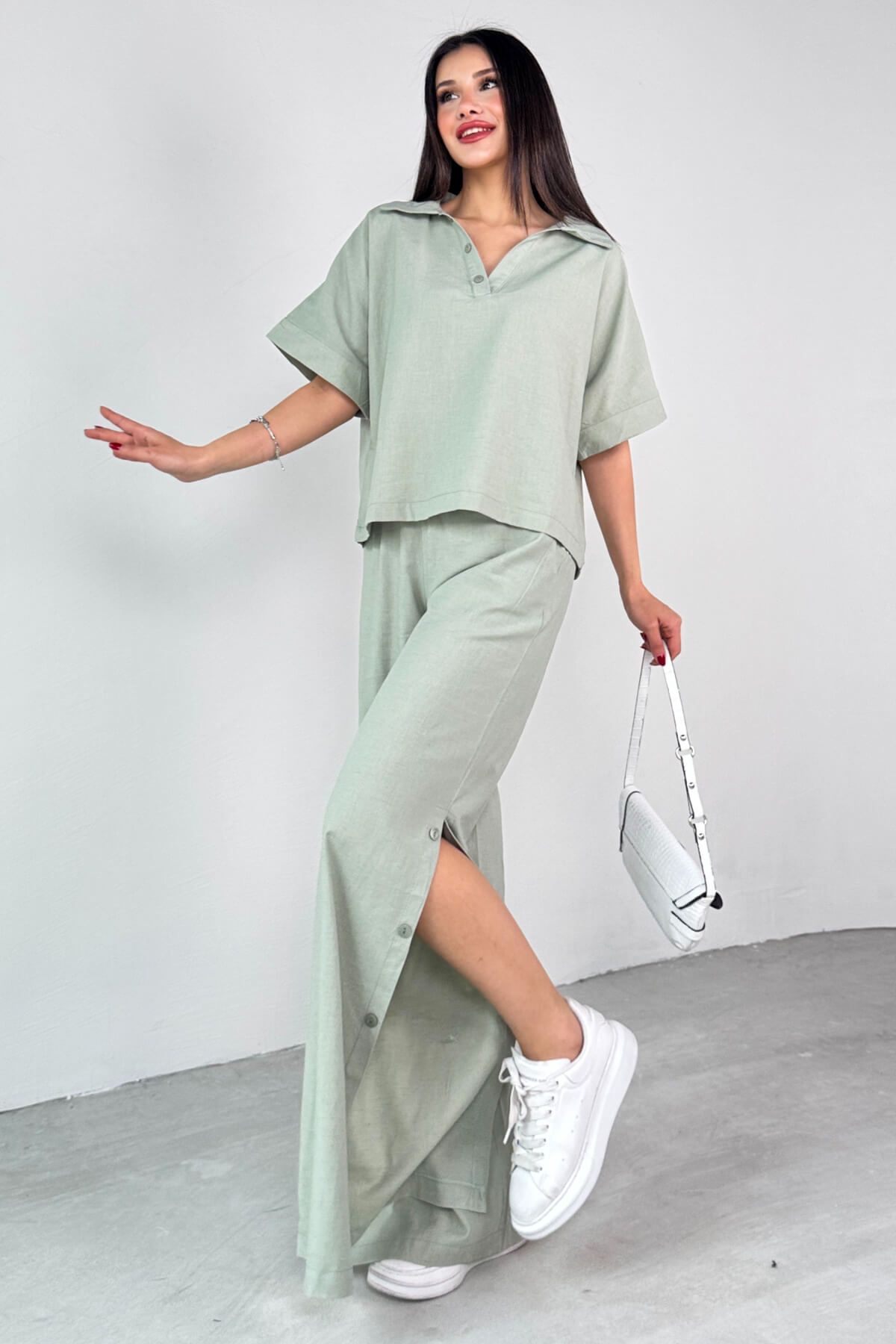 Cappmoda TKM-25110 Mint Yeşili Polo Yaka Kısa Kollu Bluz Düğme Detaylı Geniş Paça Pantolon Yazlık İkili Takım