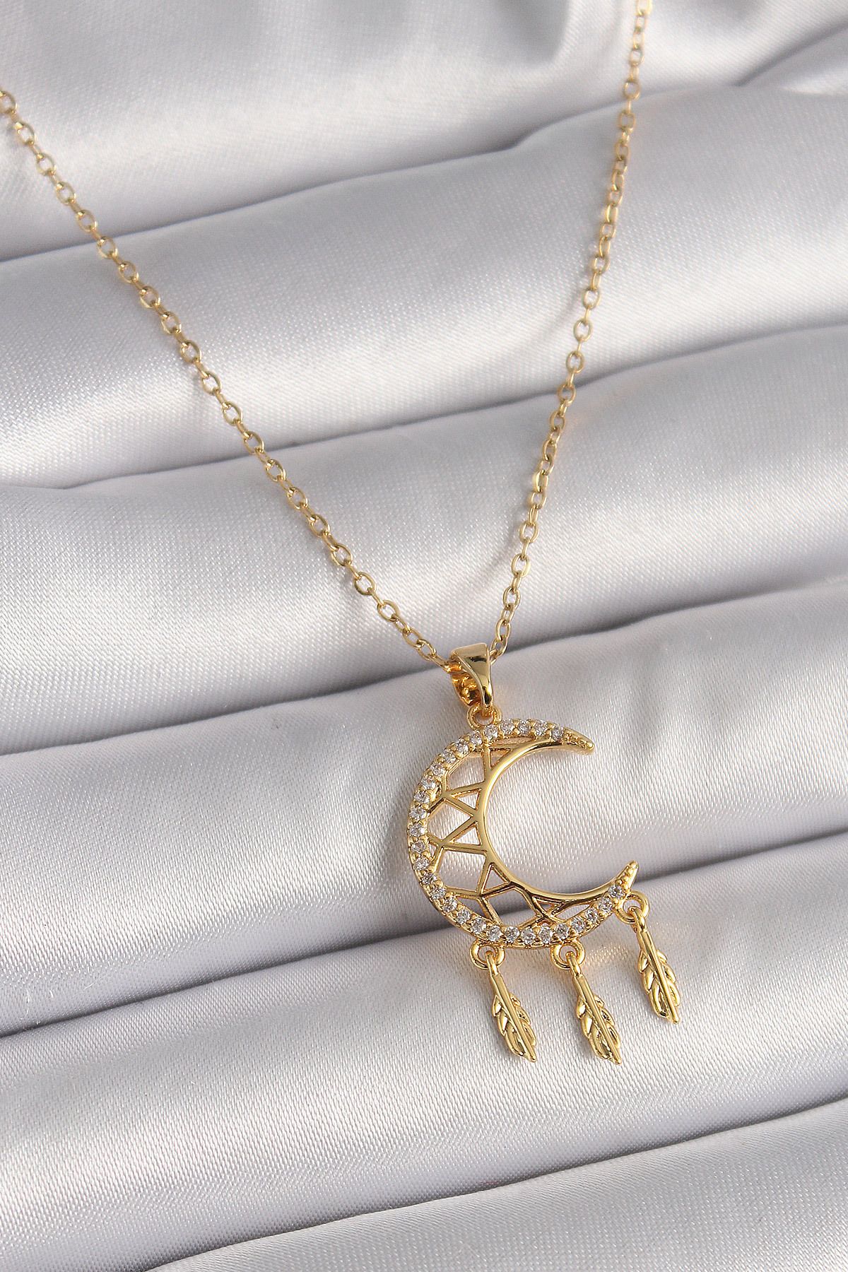 ShopZum 316L Çelik Gold Renk Zincir Zirkon Taşlı Hilal Model Sallantı Yaprak Detay Kadın Kolye