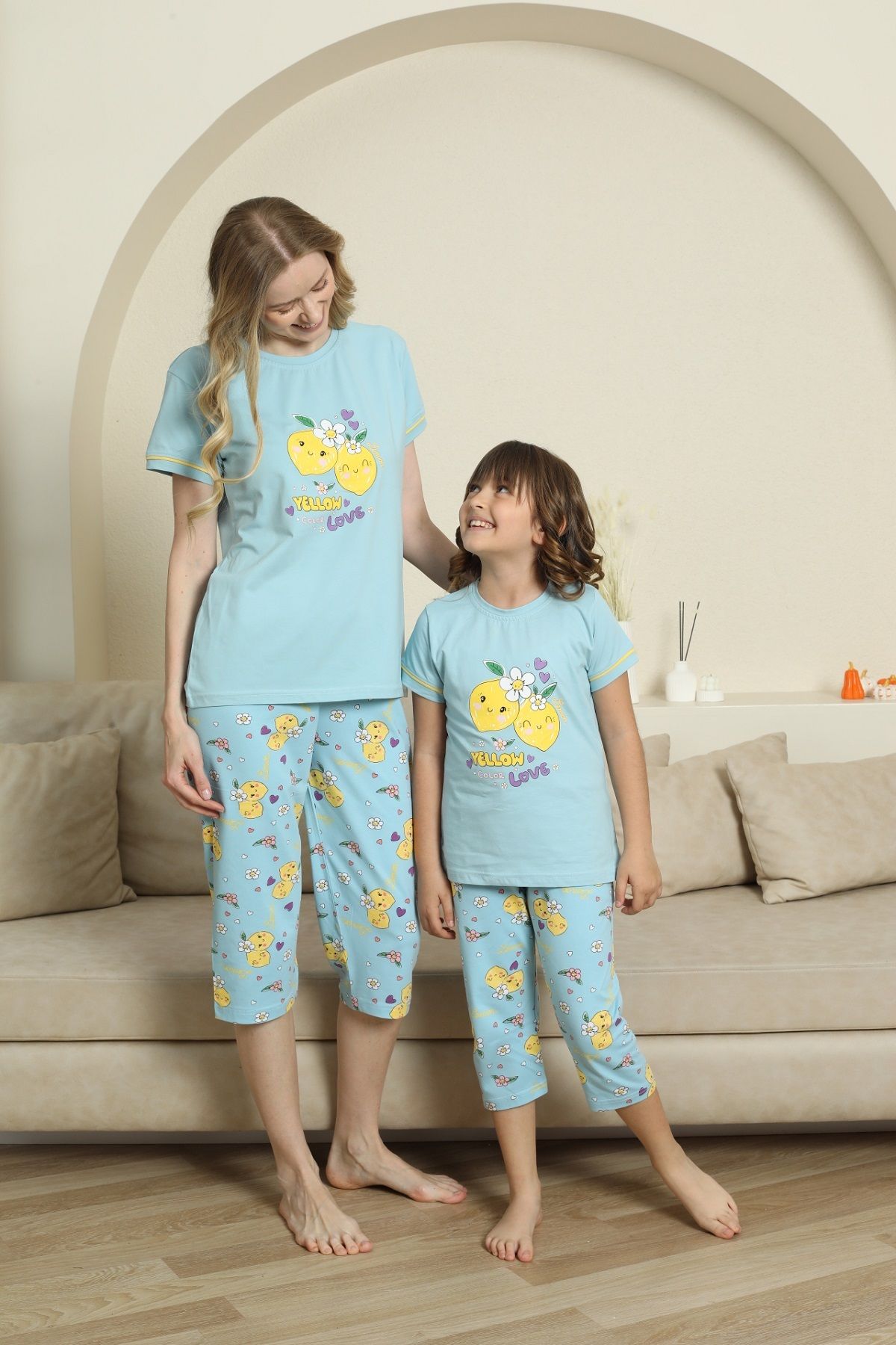 KAPİTEX Anne Kız Kısa Kollu Bisiklet Yaka Baskılı Limonlu Mor Pijama Takımı