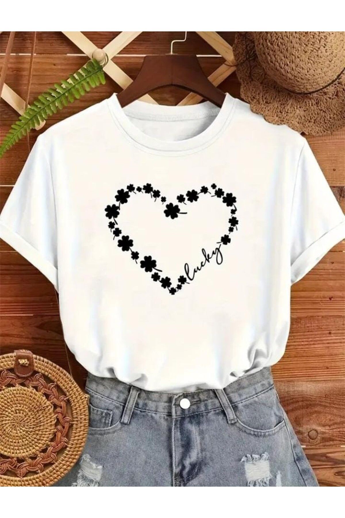 TekTarzz Unisex Çiçek Kalp Baskılı Tasarım Tshirt