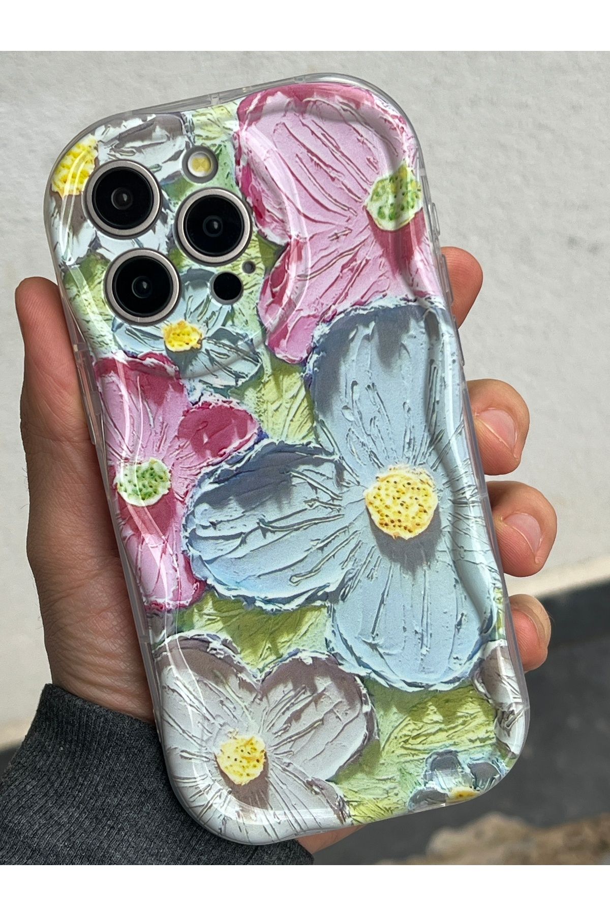 EDELFU iPhone 15 PRO MAX Çiçek Desenli Yanları Dalgalı Korumalı Koruyucu Silikon Kapak Kılıf