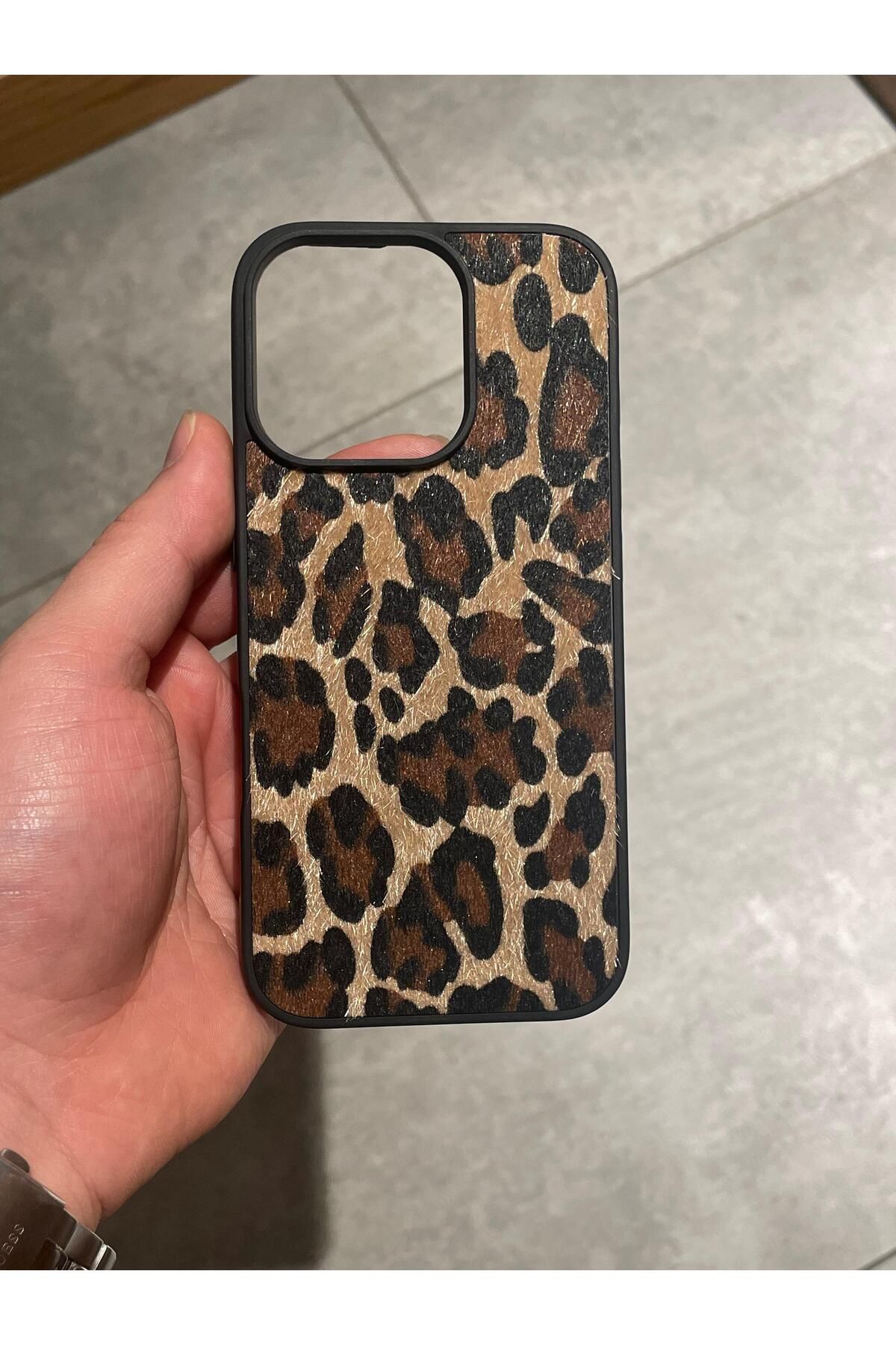 Mee.co İphone 14 Pro Max Uyumlu Leopar Desenli Tüylü Silikon Kılıf