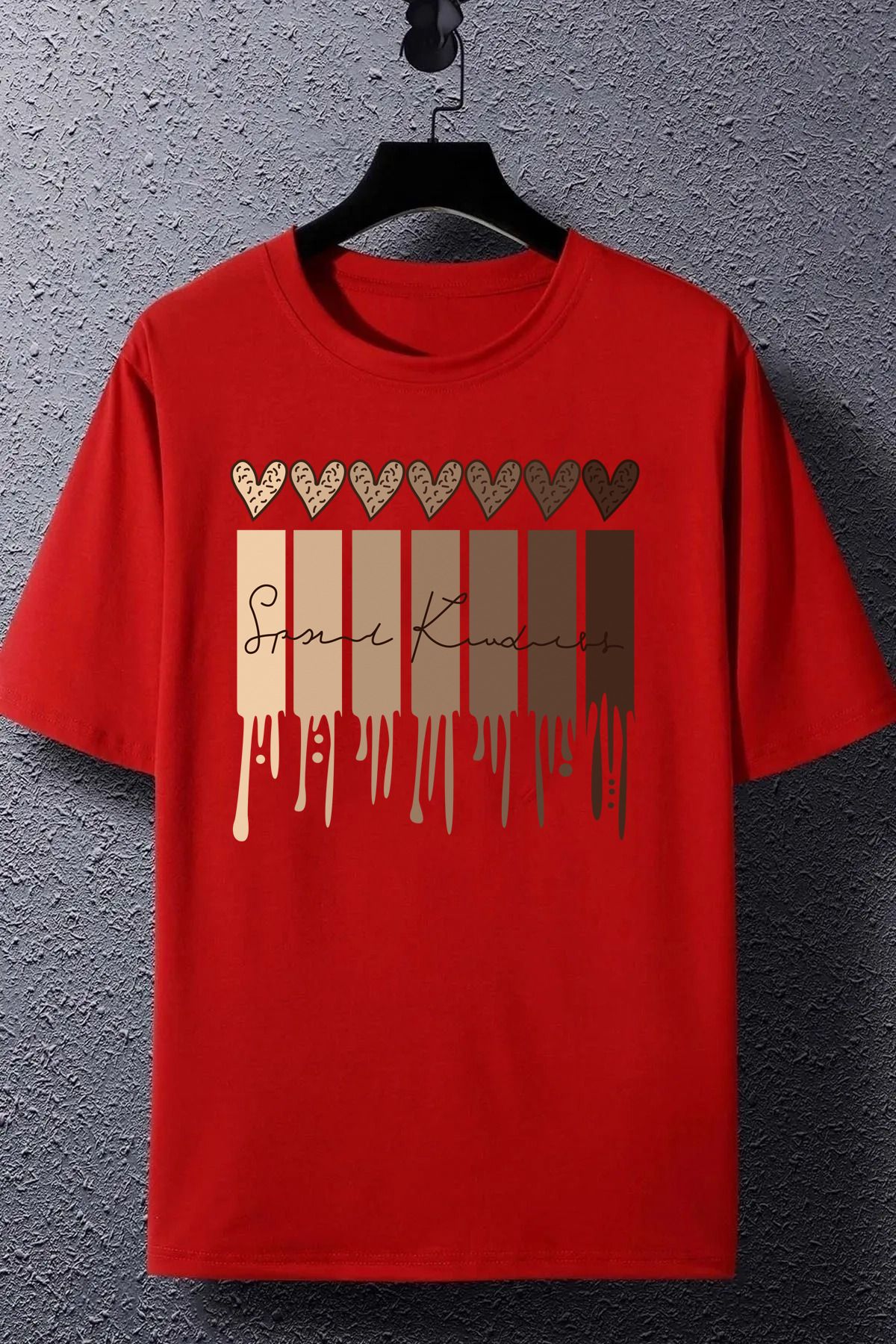qavnas Unisex Leopar Desenli Kalp Baskılı Rahat Kesim Kırmızı T-Shirt