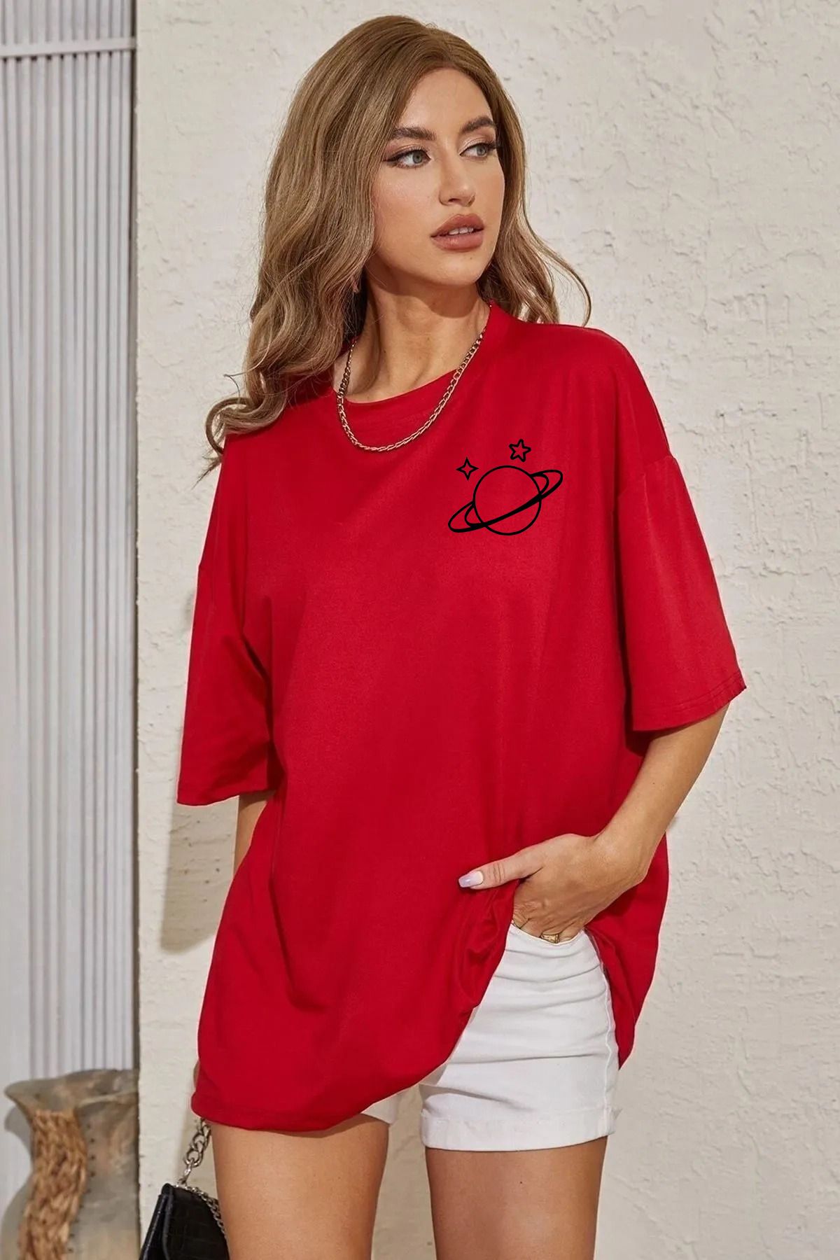 qavnas Unisex Satürn Baskılı Rahat Kesim Kırmızı T-Shirt