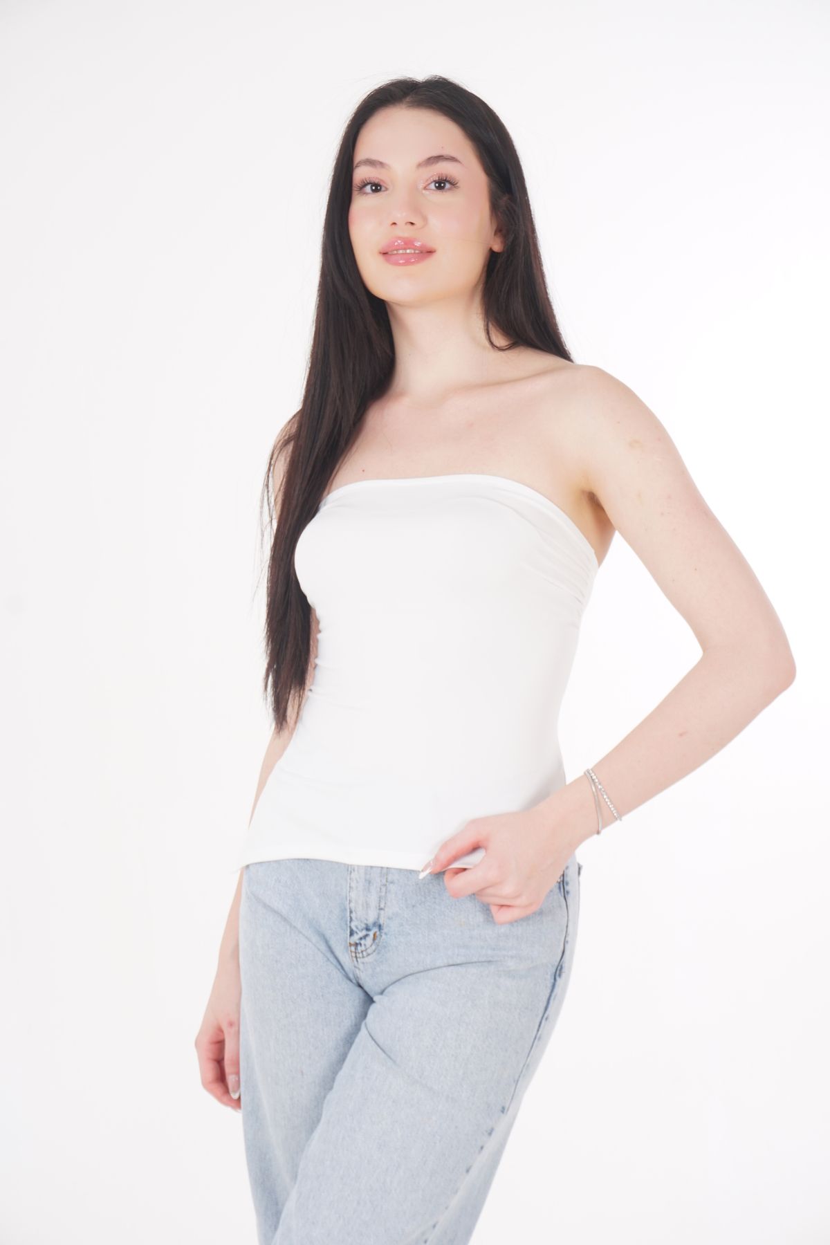 CHAURA-Asymmetrical Slit Crop Blouse 6