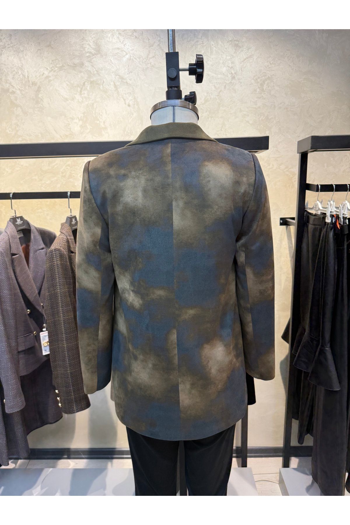 Merkür Süet tam astarlı batik desenli blazer ceket