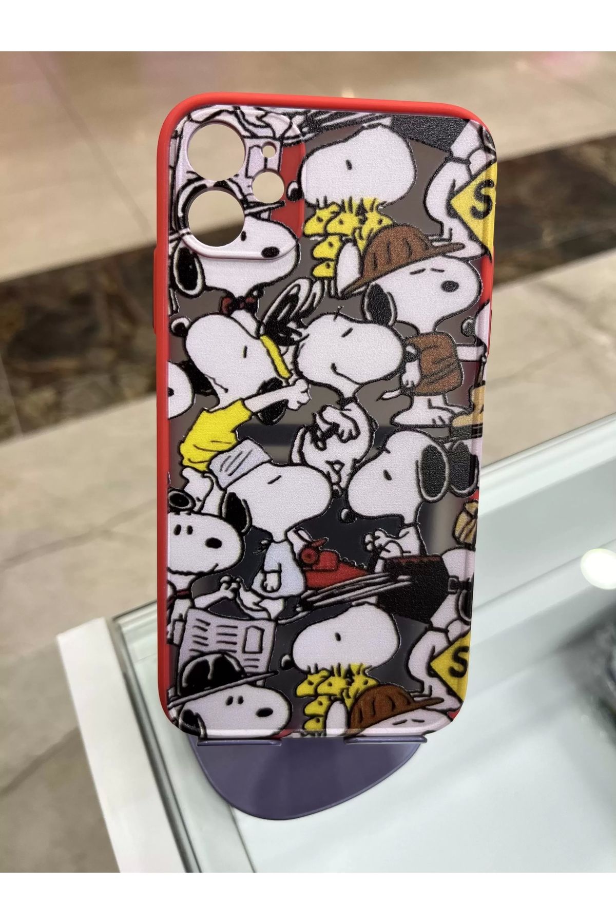 lucek cases İPhone 11 Snoopy Kırmızı Kılıf