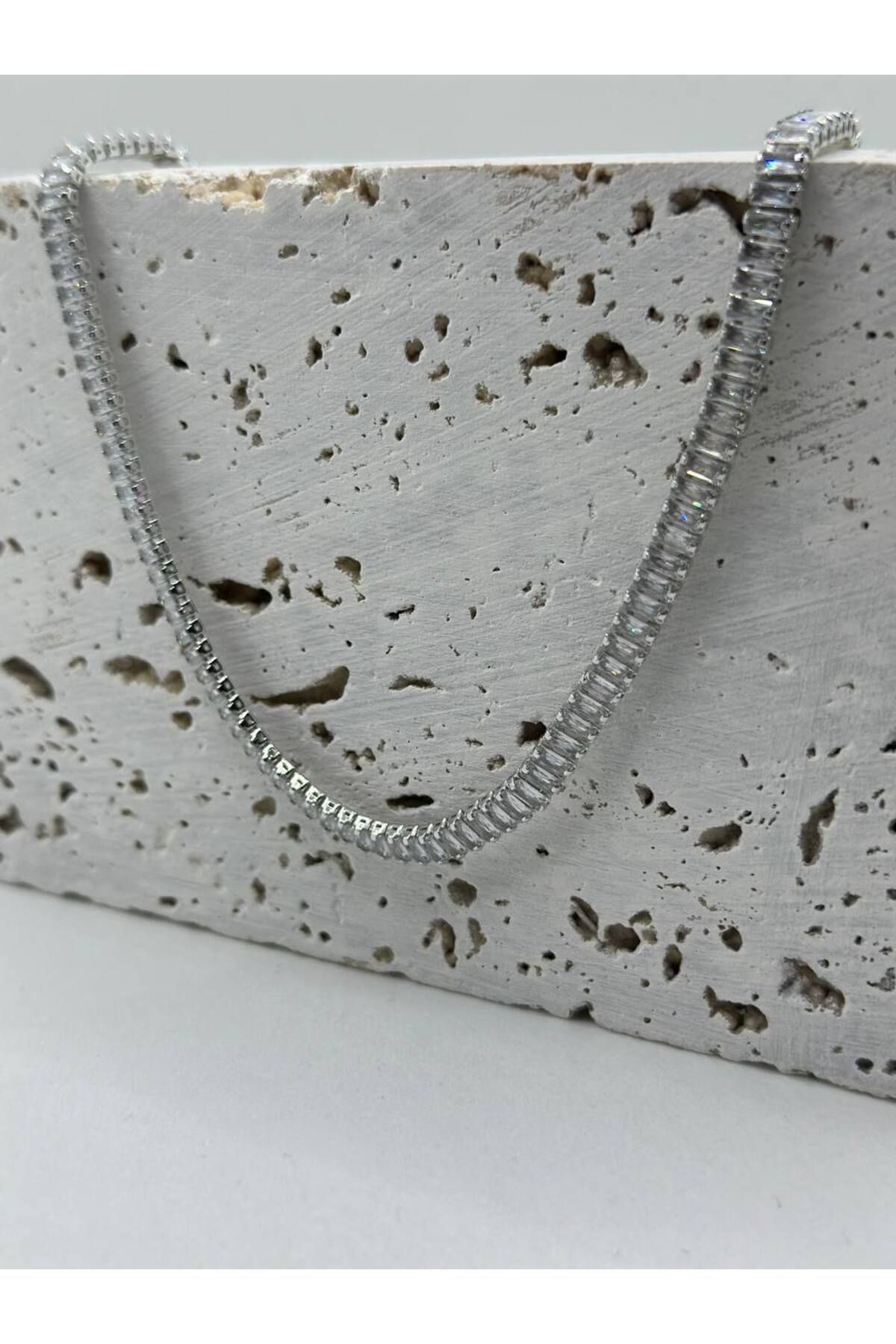 lysiaaccessory Baget Zirkon Taşlı Su Yolu Kolye