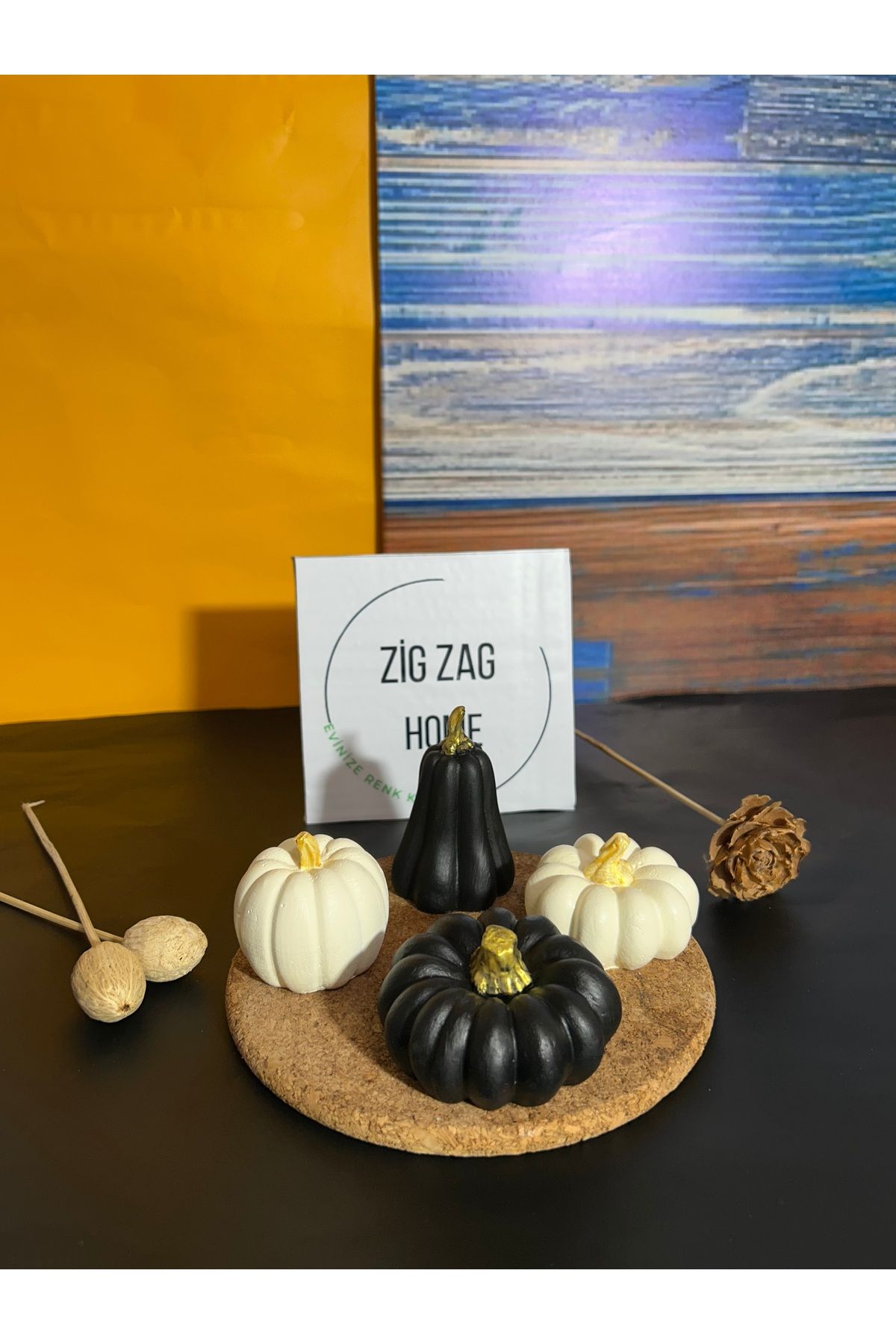 Zigzag Home Dekoratif 4 Lü Bal Kabağı Siyah Bej (Gold Detaylı ) Biblo , Sanat , Heykel Bal Kabakları