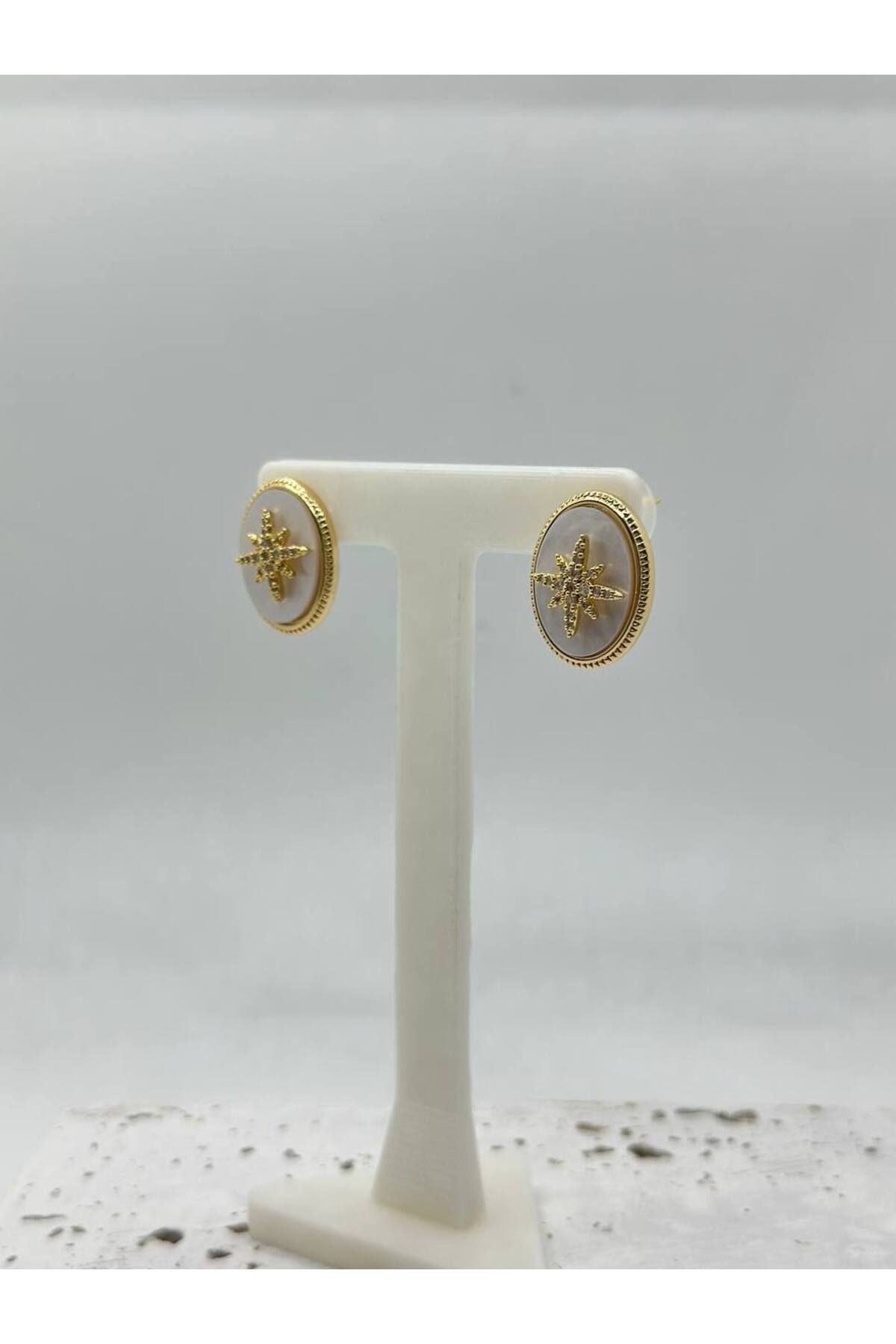 lysiaaccessory Gold Düğme Model Zirkon Taşlı Küpe