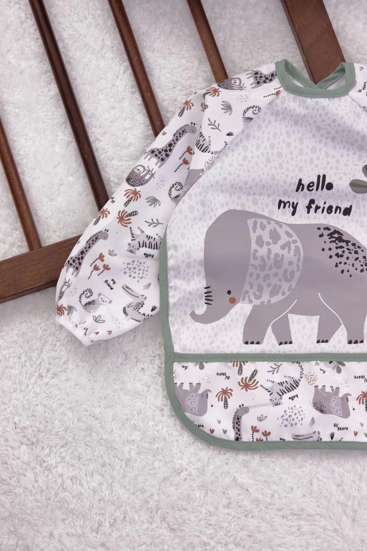 Bebechi Yeşil Safari Sıvı Geçirmez Mama Ve Aktivite Önlüğü 6-24 Ay fotoğrafı 2 (önizleme)