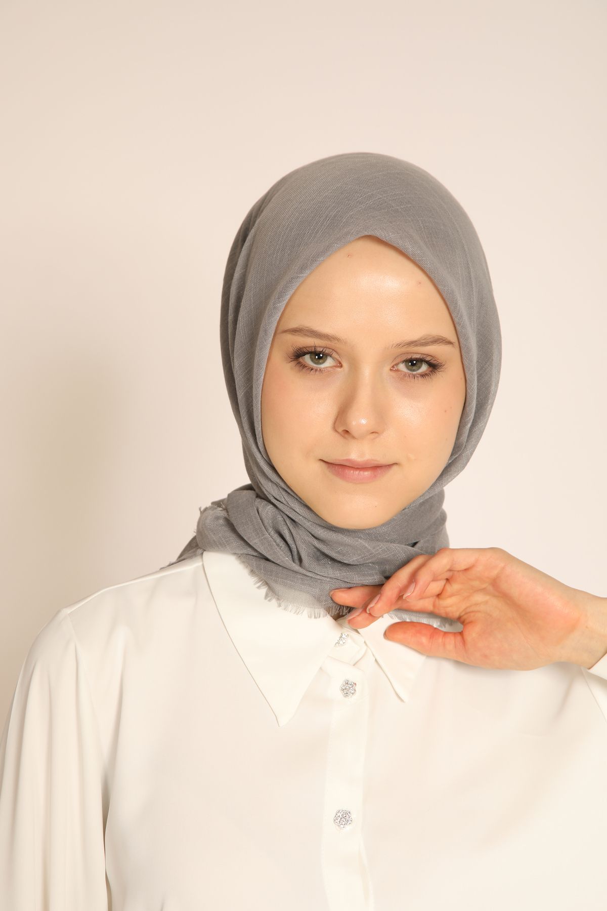 BERCHEM SCARF Flamlı Pamuklu Düz Renk Soft Eşarp – Terletmeyen, Kaymaz, Mevsimlik Rahat Kullanım