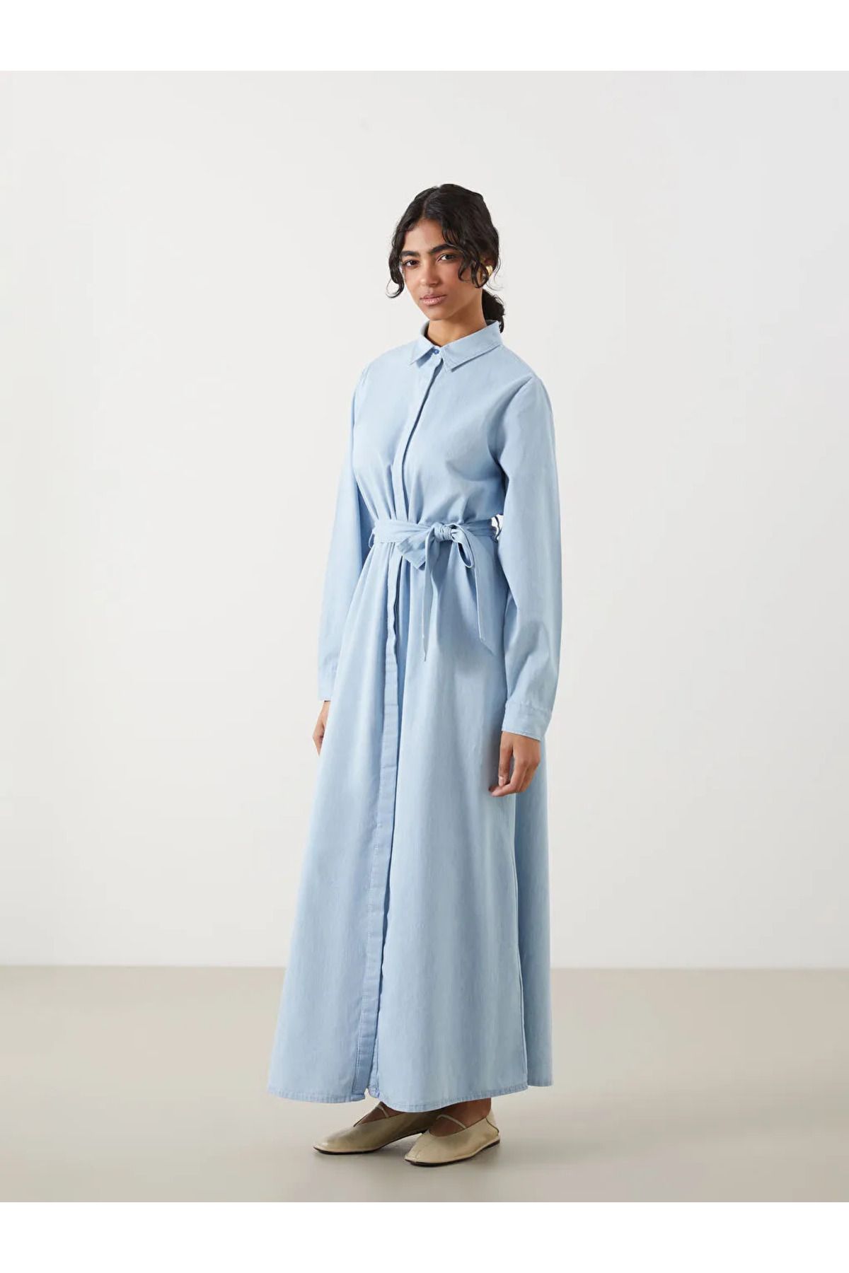 LC Waikiki LCW Modest Indigo Gömlek Yaka Kadın Jean Elbise