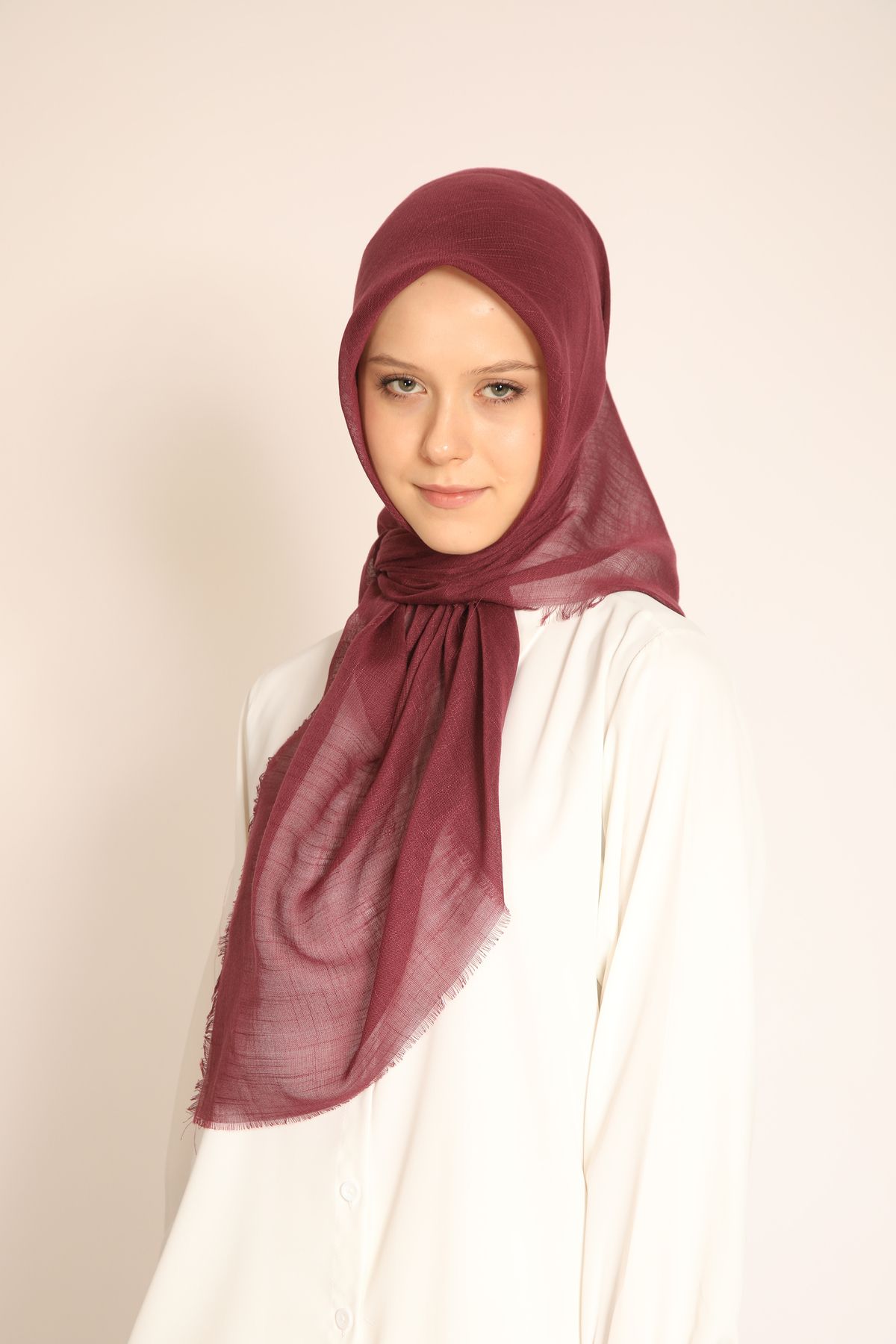 BERCHEM SCARF Flamlı Pamuklu Düz Renk Soft Eşarp – Terletmeyen, Kaymaz, Mevsimlik Rahat Kullanım