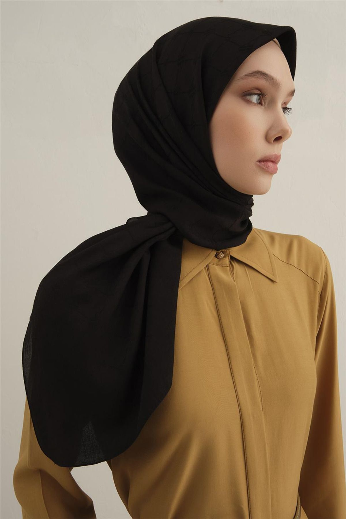 Armine Lyocell Eşarp 4 95 X 95 Siyah - 01
