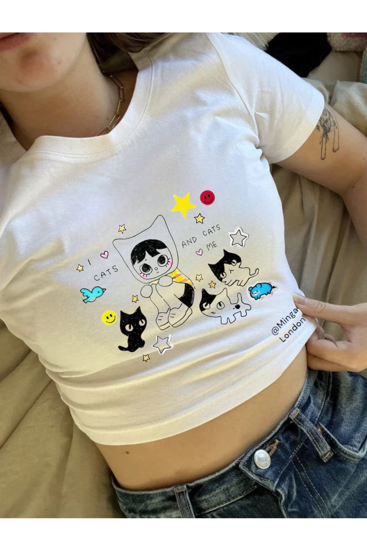 Minga London Beyaz Cute Cat Family Crop Bluz -Ghostella