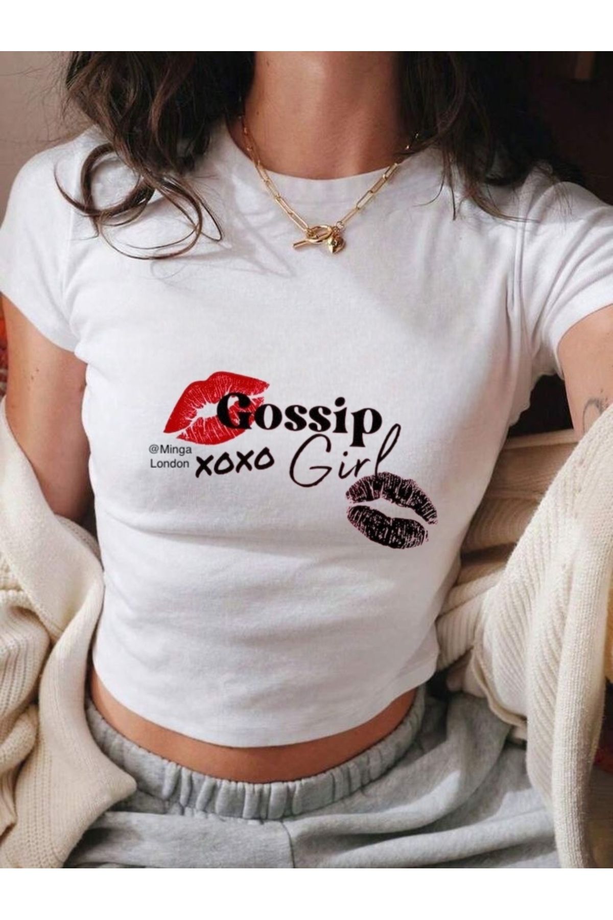 Minga London Beyaz Gossip Girl XOXO Written Crop Bluz -Ghostella