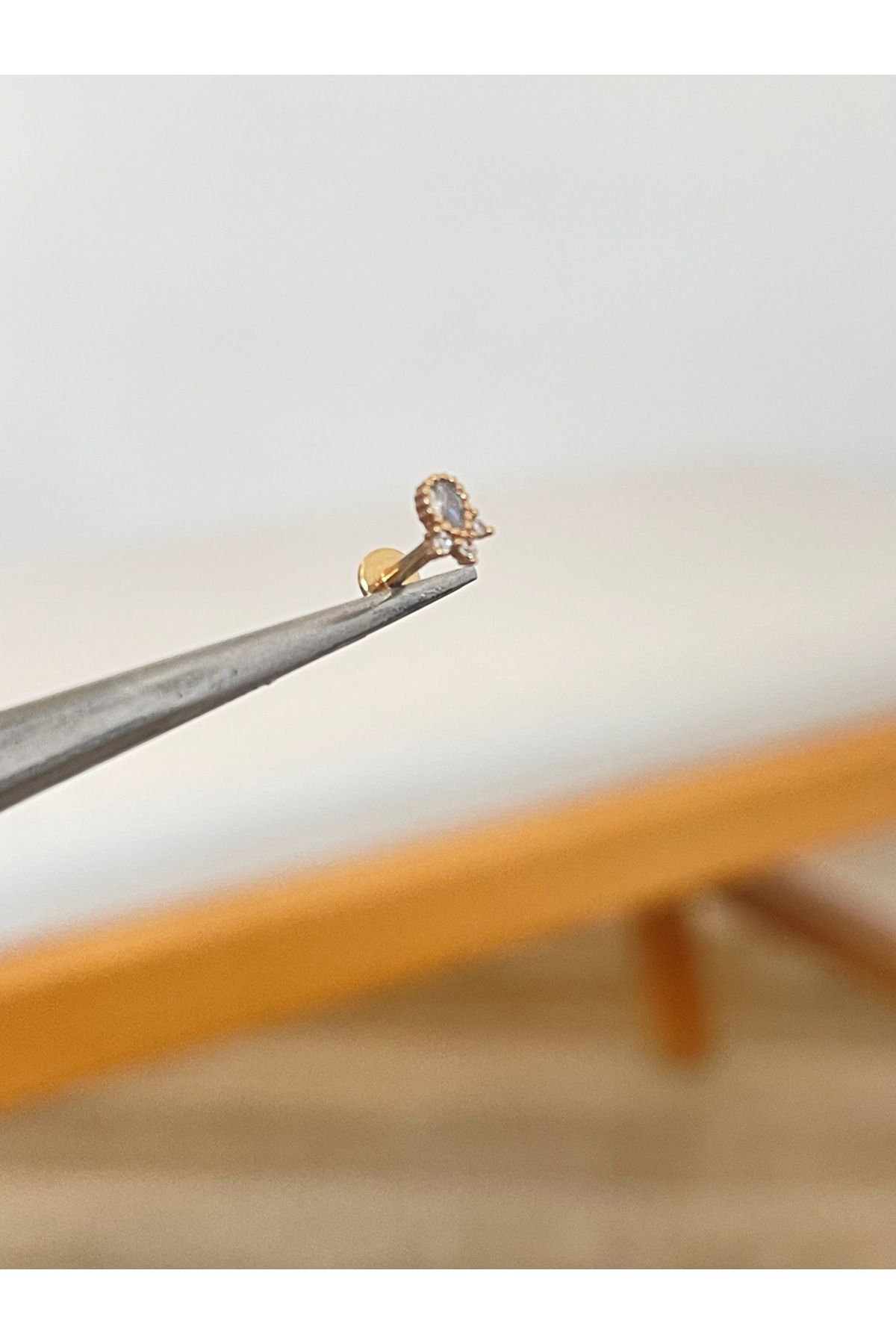Rupen Kraft 316 L Cerrahi Çelik Taç Modeli Zirkon Taşlı Kıkırdak helix Dudak Tragus Piercingi