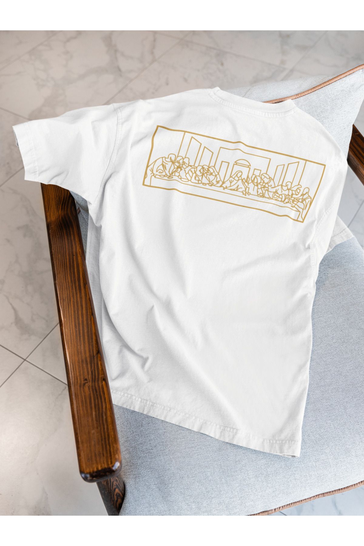 Sheeshbucks Son Akşam Yemeği Art Tasarımlı Kadın Oversize Beyaz Tişört