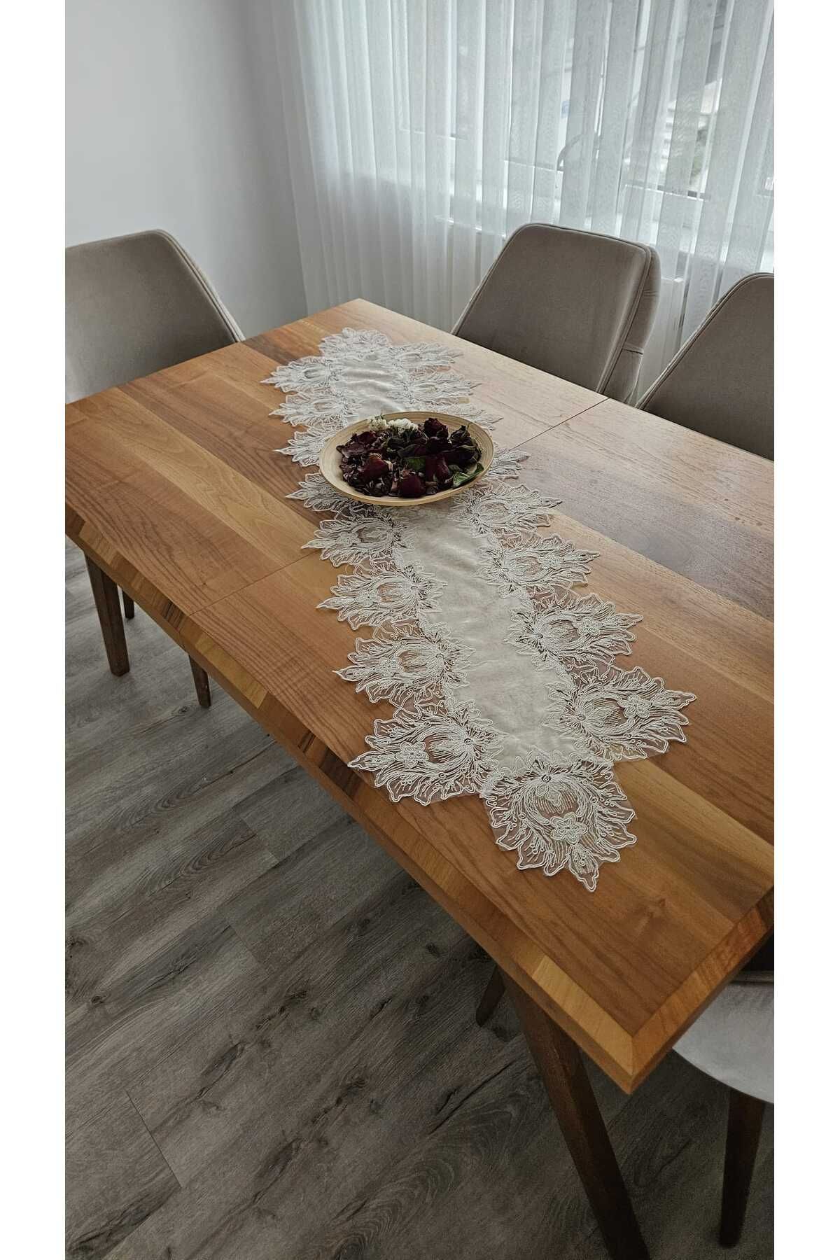 ZESA HOME Fransız Dantelli Lüks Kadife Runner