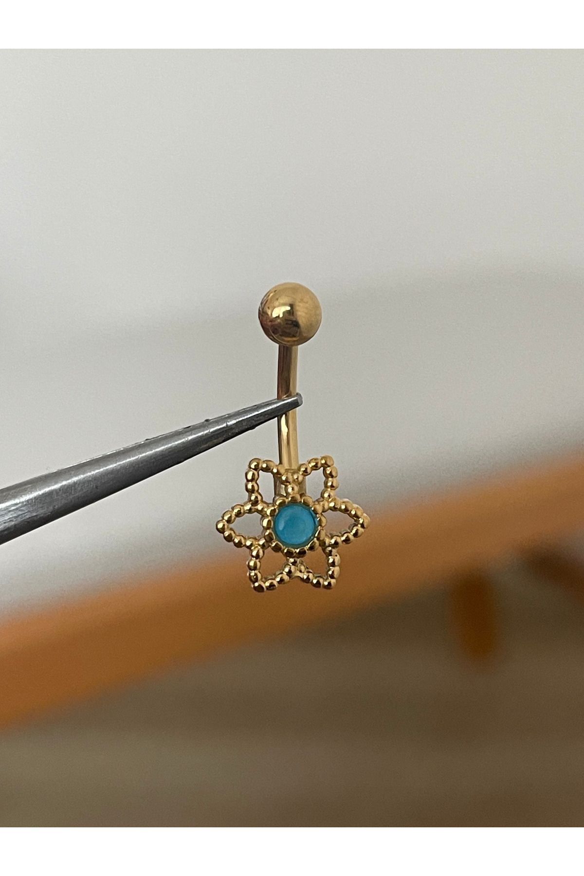 Rupen Kraft 316 L Cerrahi Çelik Gold Renginde Çiçek Modeli Mavi Taşlı Göbek Piercingi