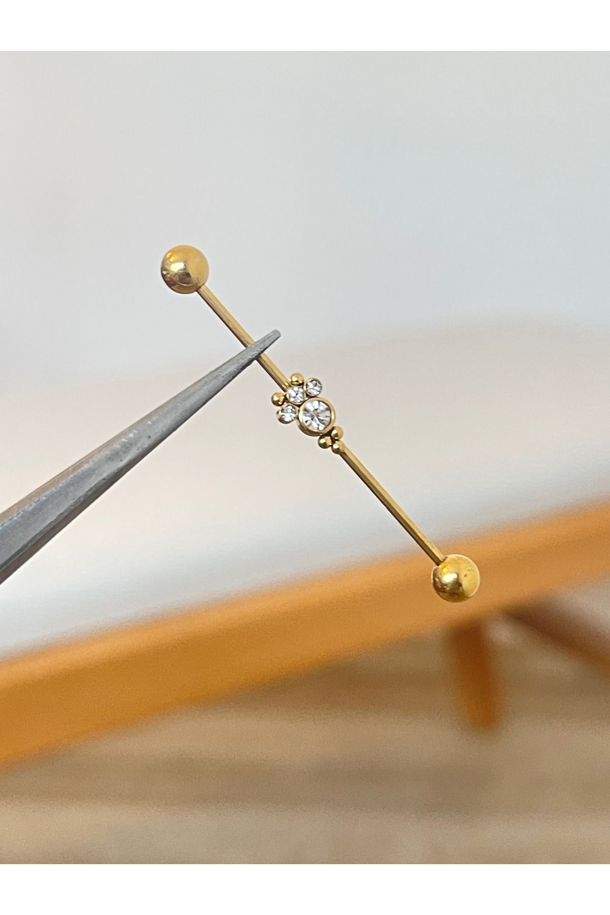 Rupen Kraft 316 L Zirkon Taşlı Kıkırdak Küpesi Helix Tragus Kulak Piercingi