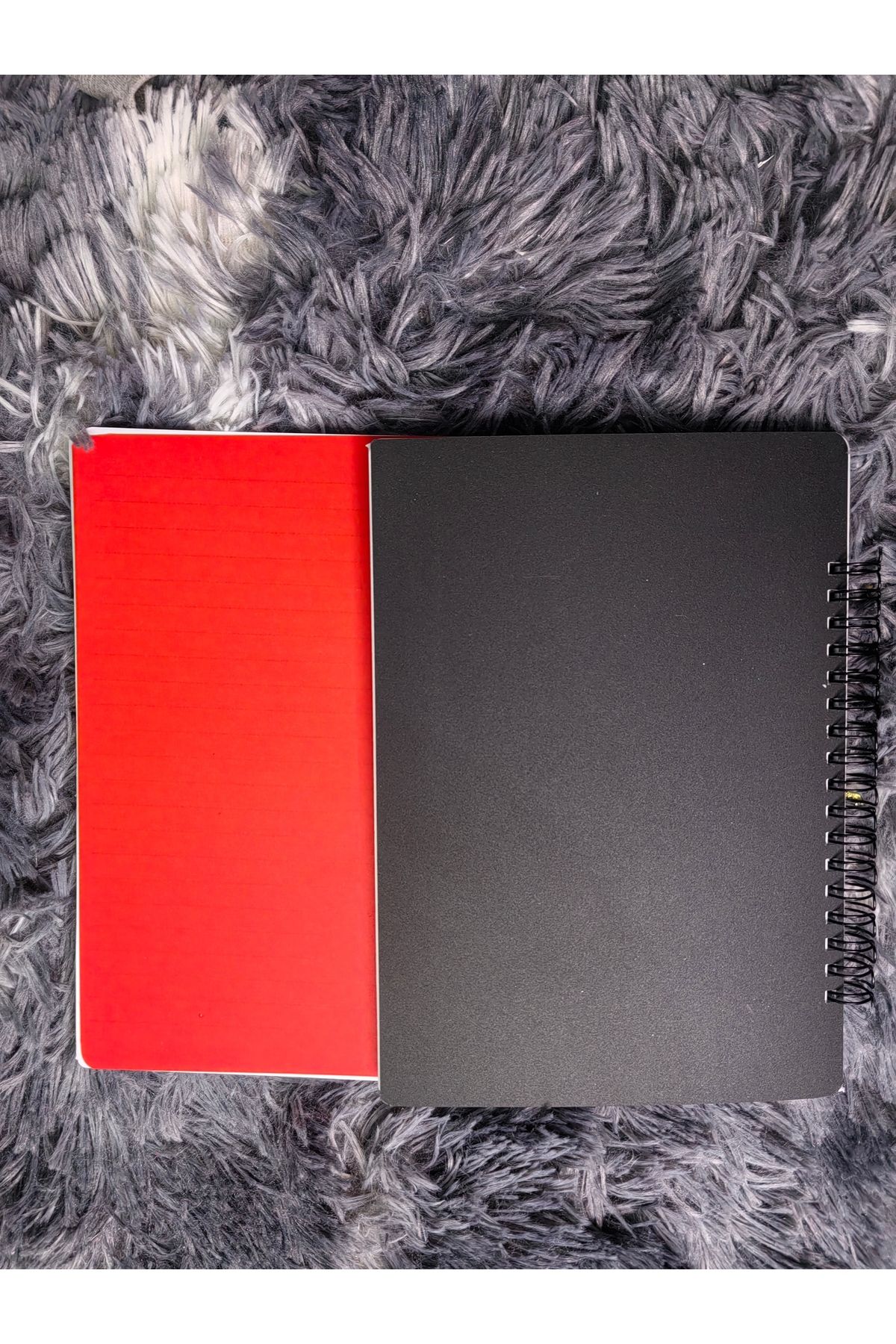 Notcraft Spiralli Telli Sert Dayanıklı Plastik Kapak A5- 72 Yaprak 144 Sayfa Çizgili Defter (Siyah-Kırmızı)