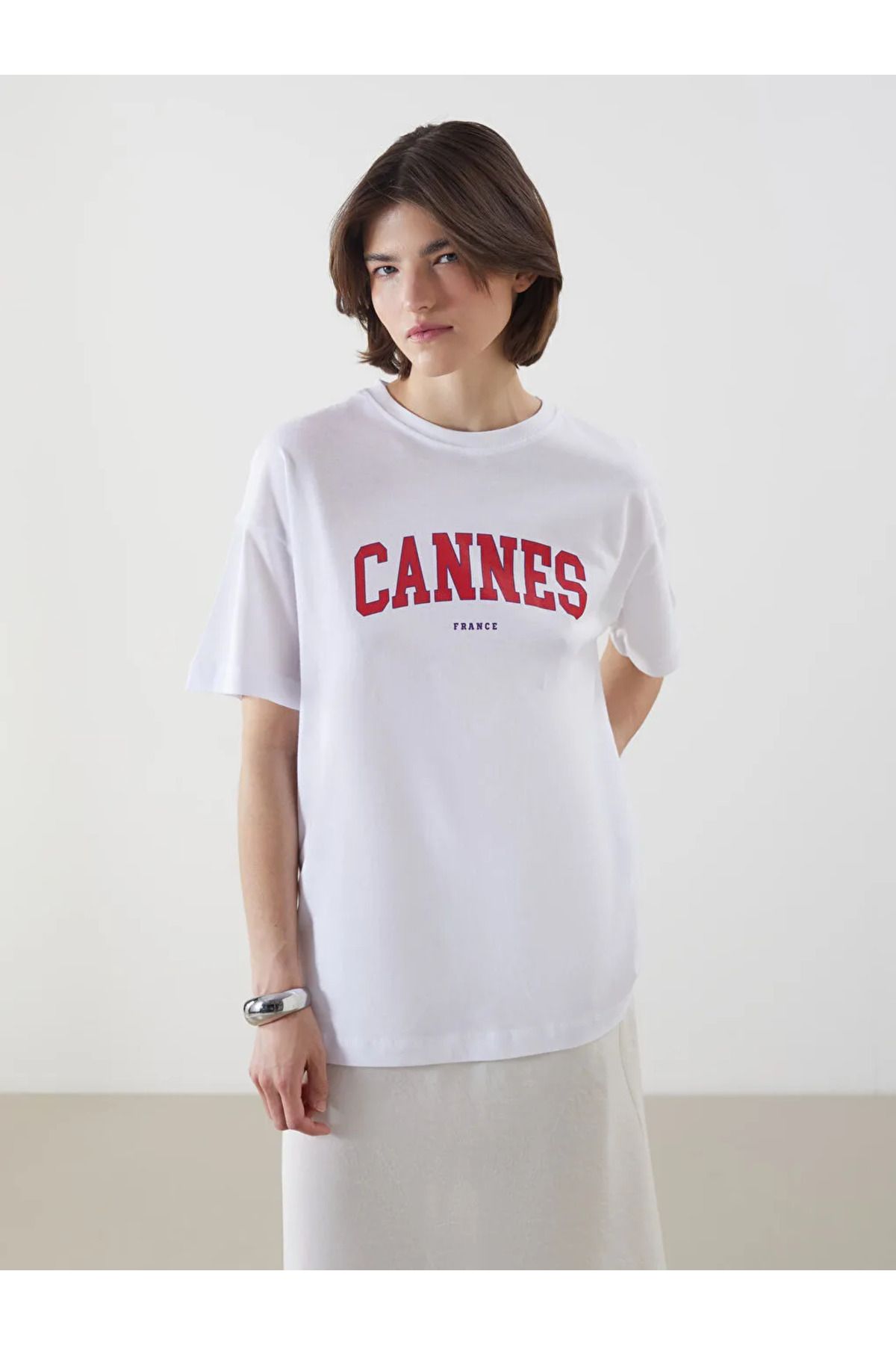LC Waikiki LCW Vision Beyaz Cannes Baskılı Oversize Kadın Tişört