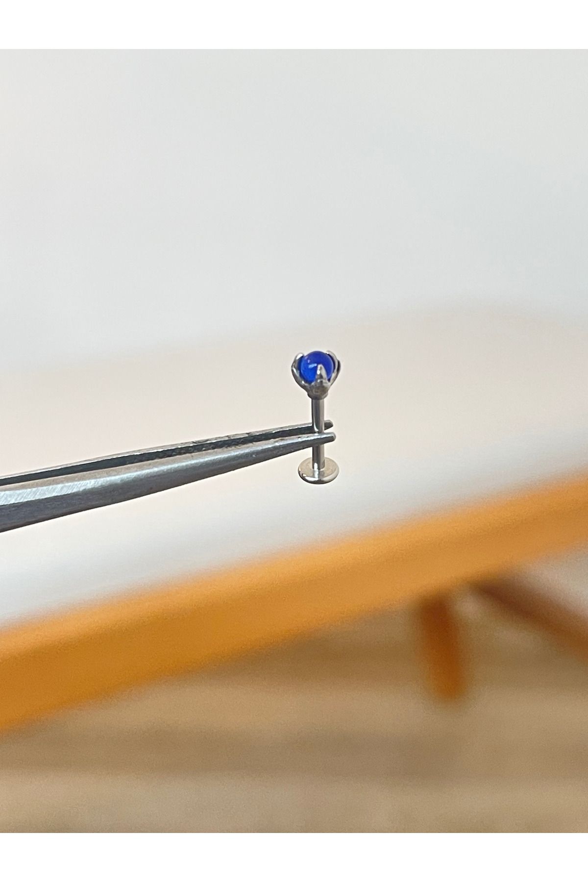 Rupen Kraft 316 L Cerrahi Çelik Pençe Modeli Doğal Lacivert Taşlı Kıkırdak Helix Tragus Piercingi