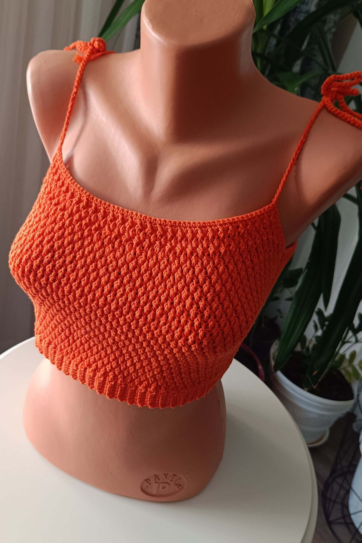 Dilek Yıldırım Organik el örgüsü özel tasarım crop büstiyer