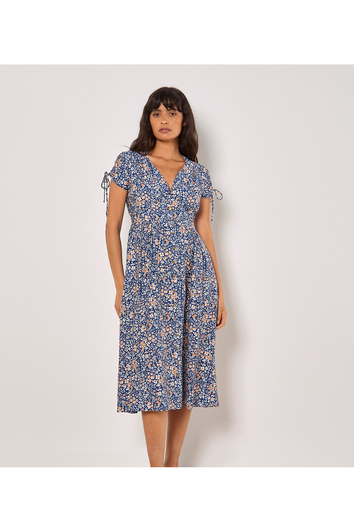 Apricot-Ditsy Floral Midikleid mit Knopfleiste 1