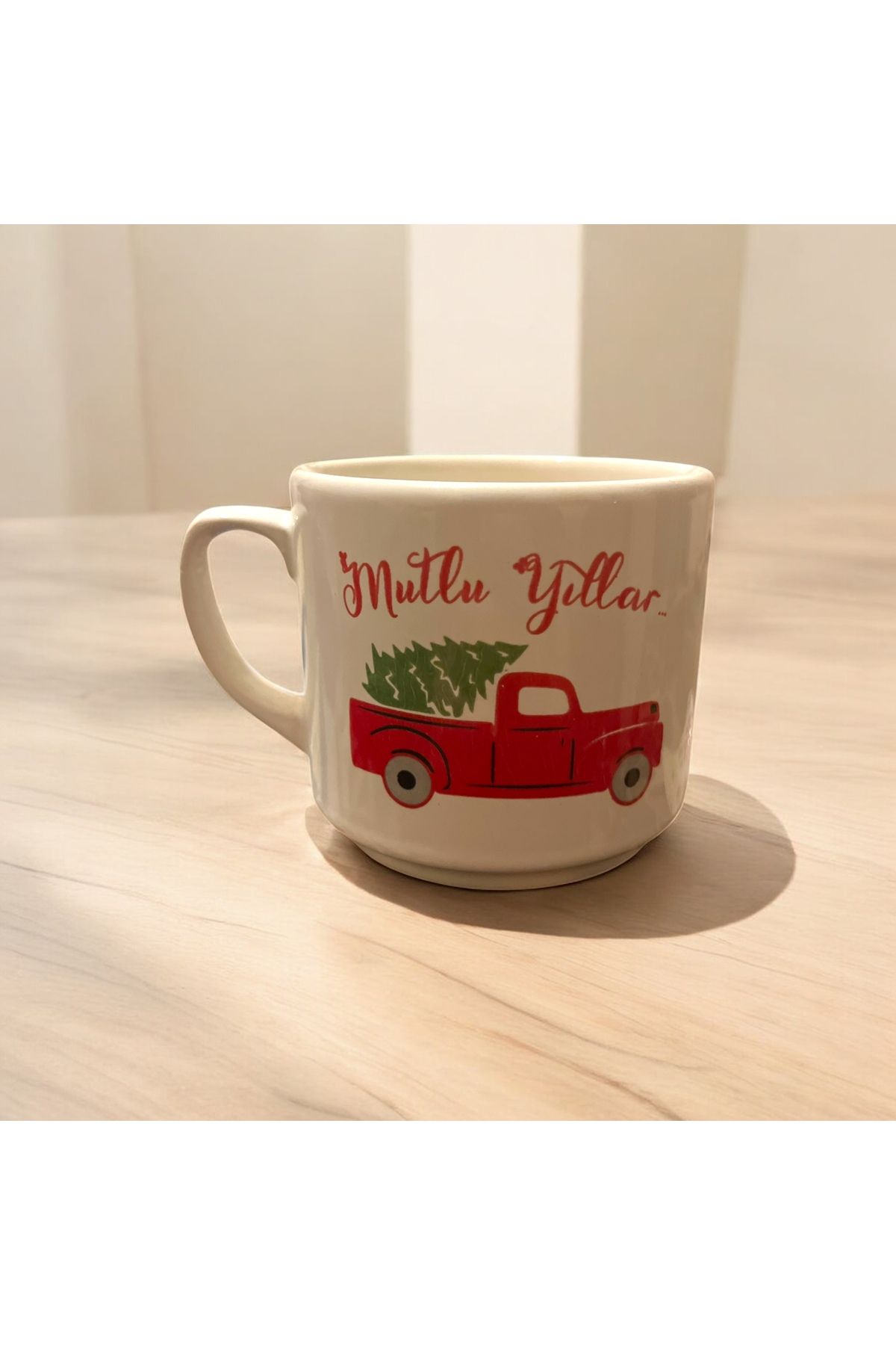 Giftorium Group Kırmızı Kamyonetli Yılbaşı Konsept Kupa Bardak Mug 200 Ml