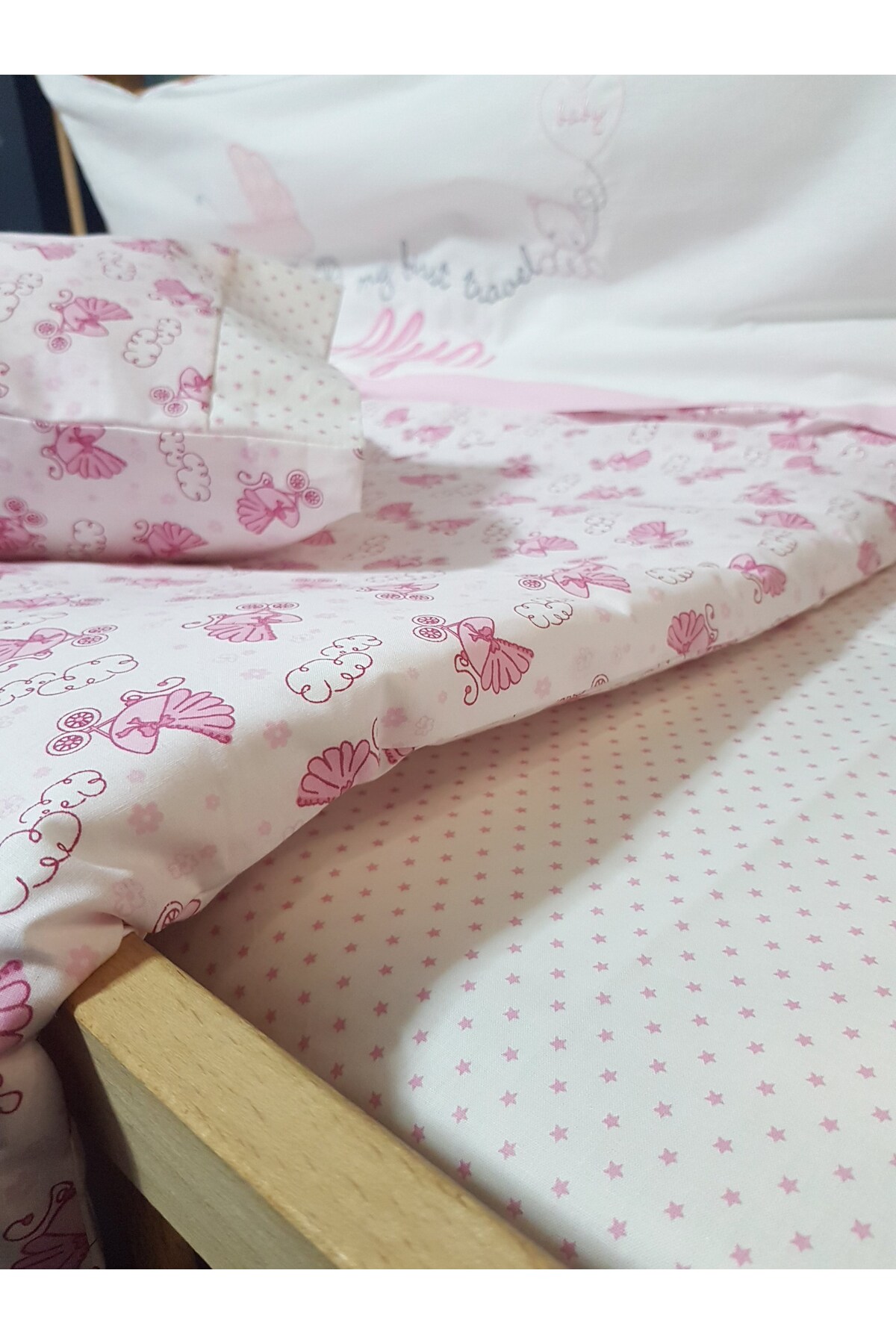 Baby Clime İsimli Nakışlı Bebek Uyku Seti – 5 Parça – %100 Pamuk – 100x150 cm Yorganlı fotoğrafı 6 (önizleme)