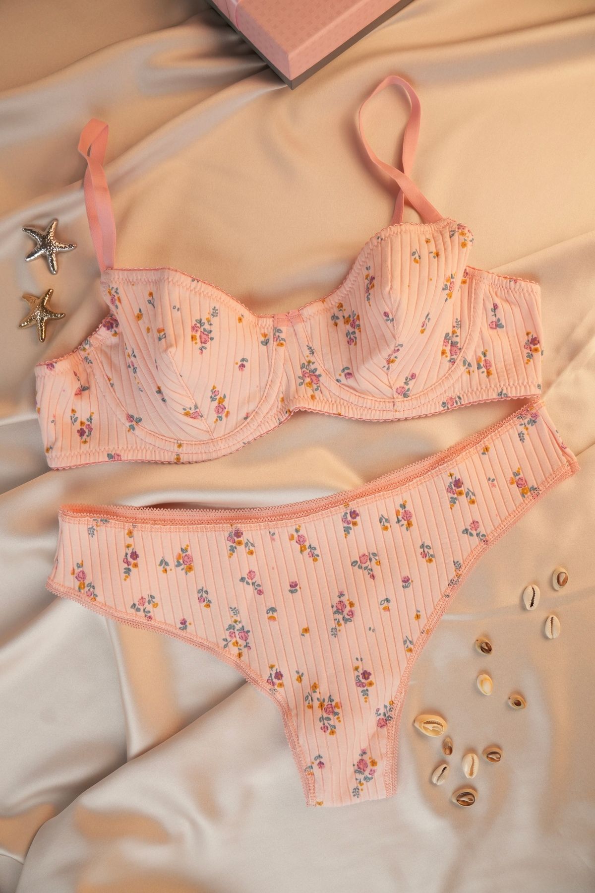 MK Cheli Underwear Çiçekli Balenli Penye Sütyen Takım