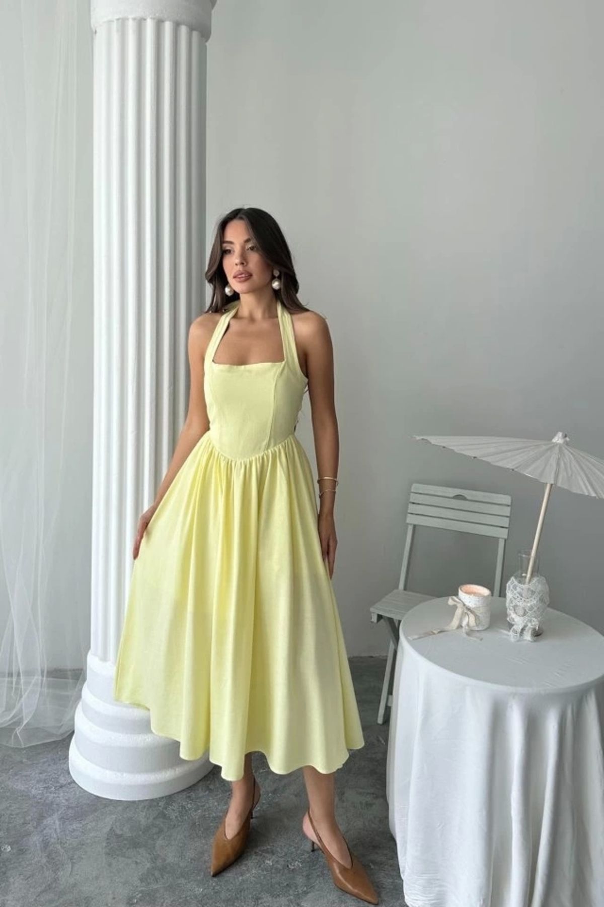 Butik Sarı Boyundan Bağlamalı Keten Elbise