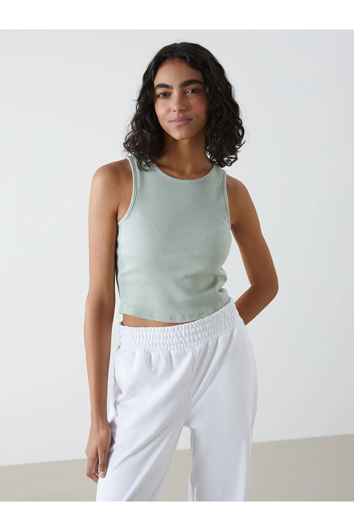 LC Waikiki Bisiklet Yaka Kadın Crop