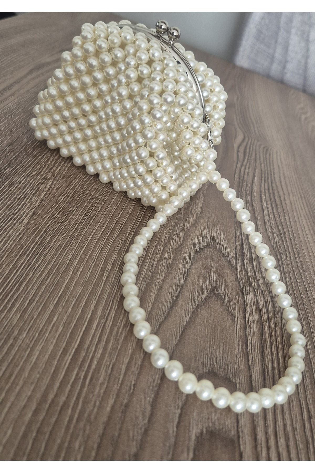 GÜNEYS DESIGN İnci Klipsli El Çantası