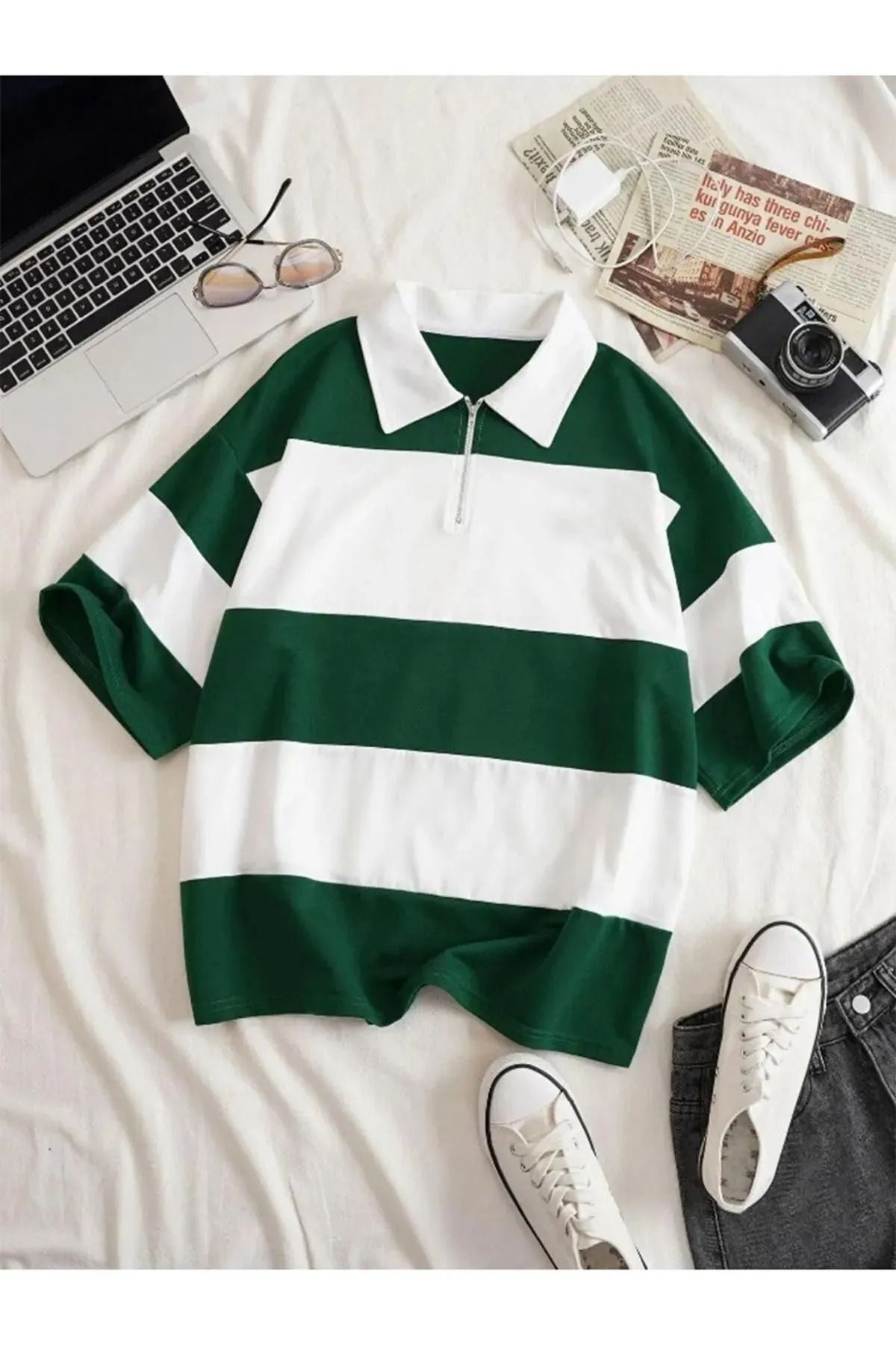 DESCARTES Kadın Çizgili Düz Fermuarlı Polo Yaka Oversize T-shirt