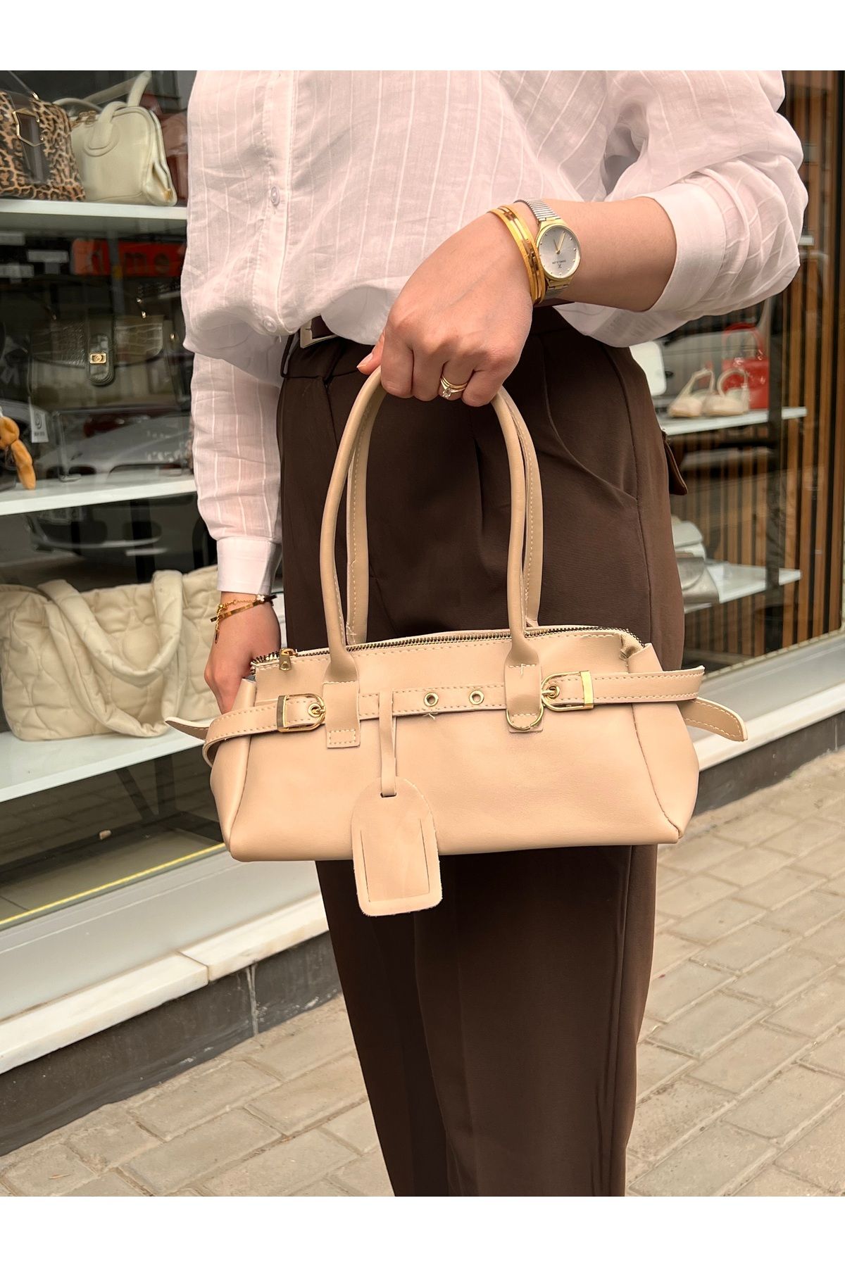 Butik Kadın Çift Tokalı Kemer Detaylı El Ve Omuz Çantası