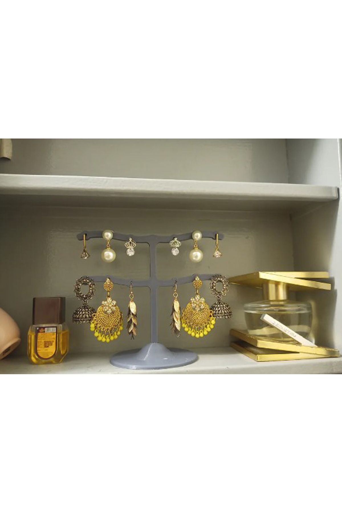 Pars E Store küpe standı