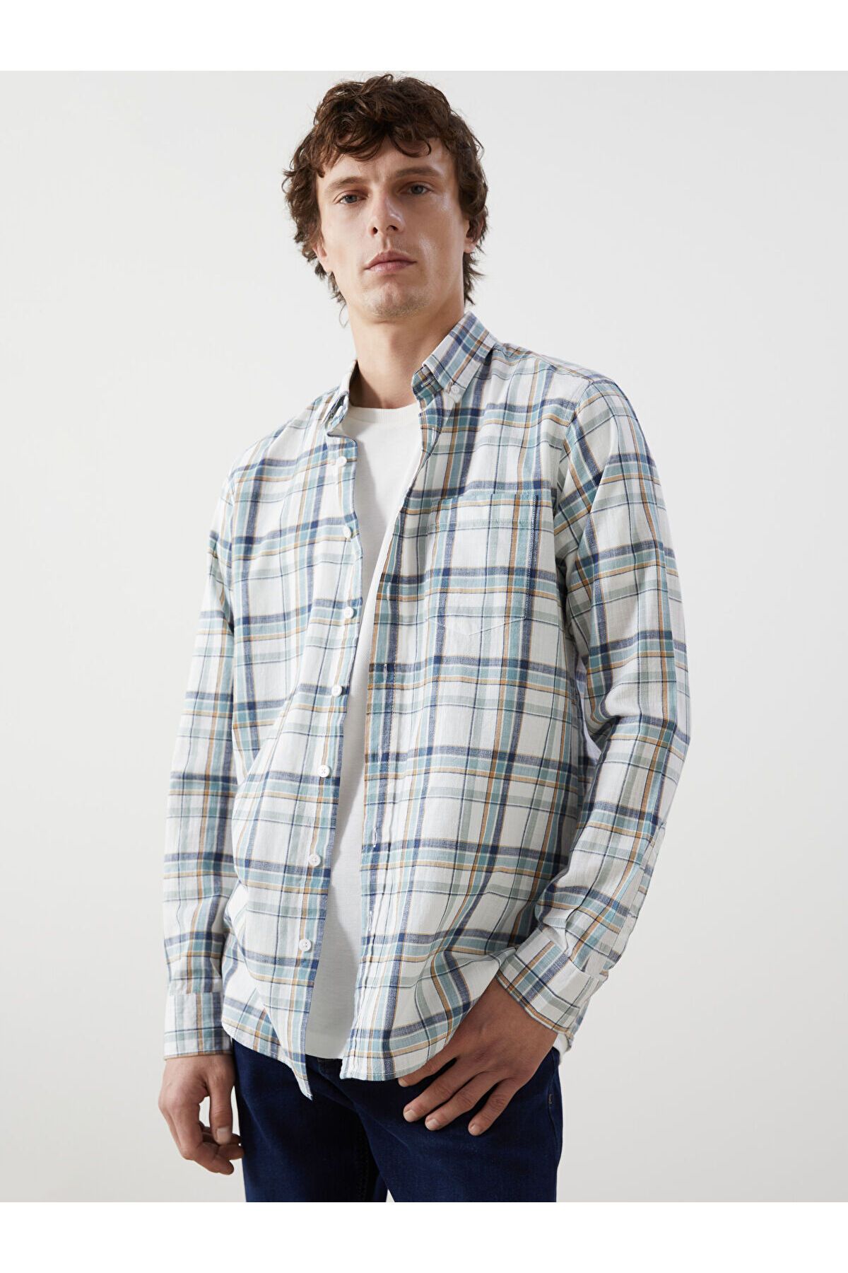 LC Waikiki Regular Fit Uzun Kollu Ekose Poplin Erkek Gömlek