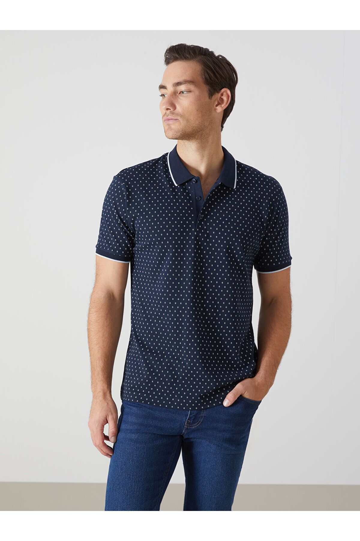 LC Waikiki Polo Yaka Kısa Kollu Desenli Pike Erkek Tişört
