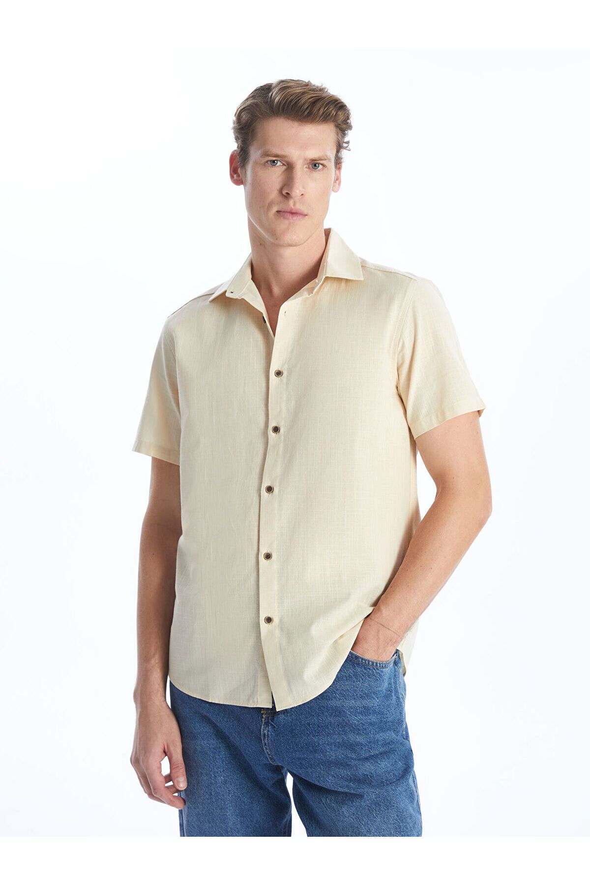 LC Waikiki Regular Fit Kısa Kollu Erkek Gömlek