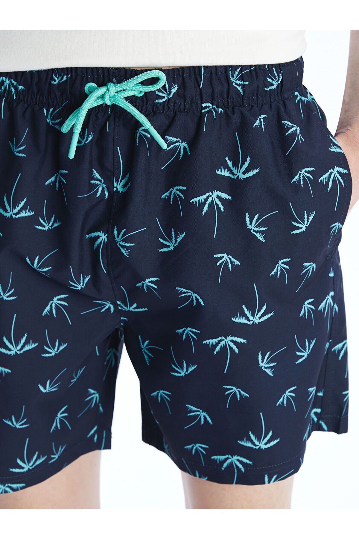 LC Waikiki-Short Length Patterned Men's Sea Shorts 3