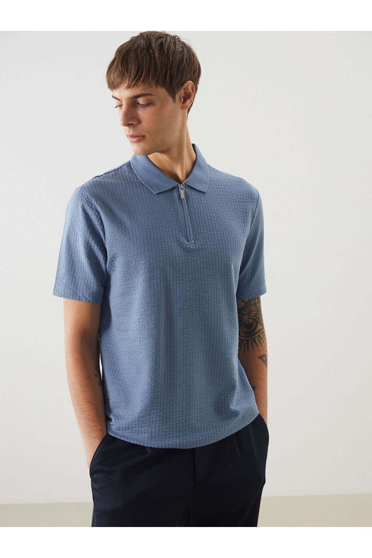 LC Waikiki Polo Yaka Kısa Kollu Erkek Dokulu Tişört