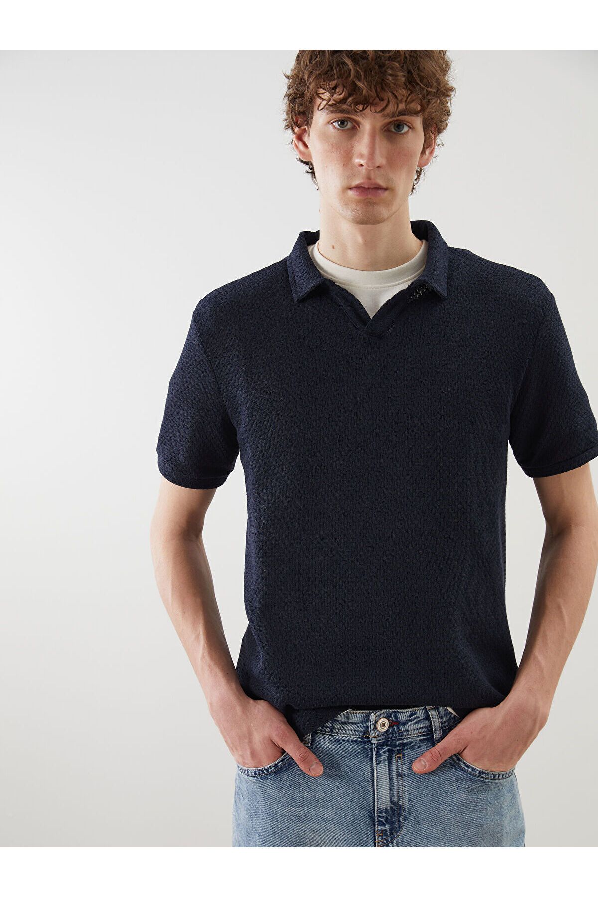 LC Waikiki Polo Yaka Erkek Dokulu Tişört